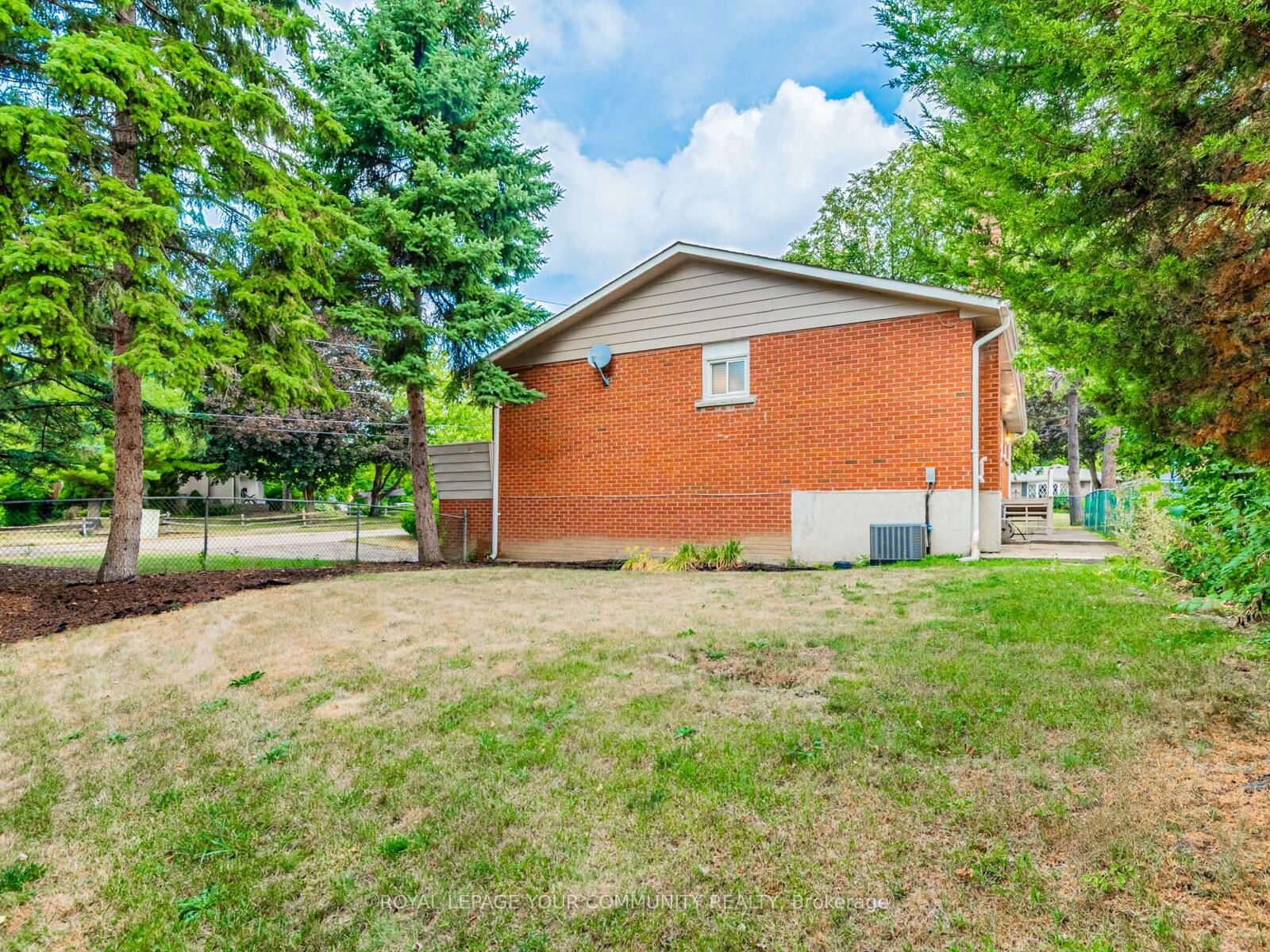 Photo 56 of 1 Thorny Brae Drive, Markham, Royal Orchard — HOMEH