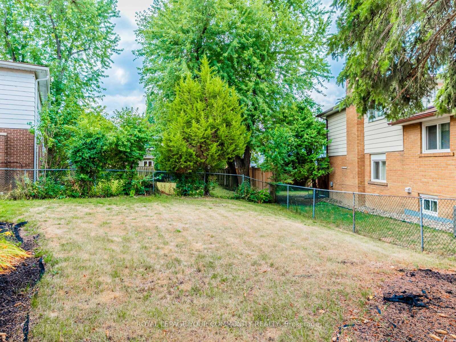 Photo 57 of 1 Thorny Brae Drive, Markham, Royal Orchard — HOMEH