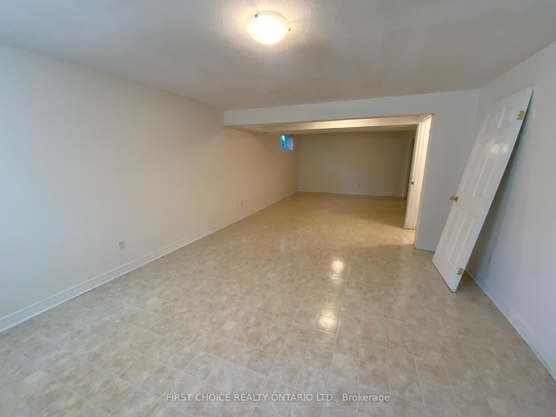 Photo 21 of 11 Meadowcroft Crescent, Ottawa, Carson Meadows — HOMEH
