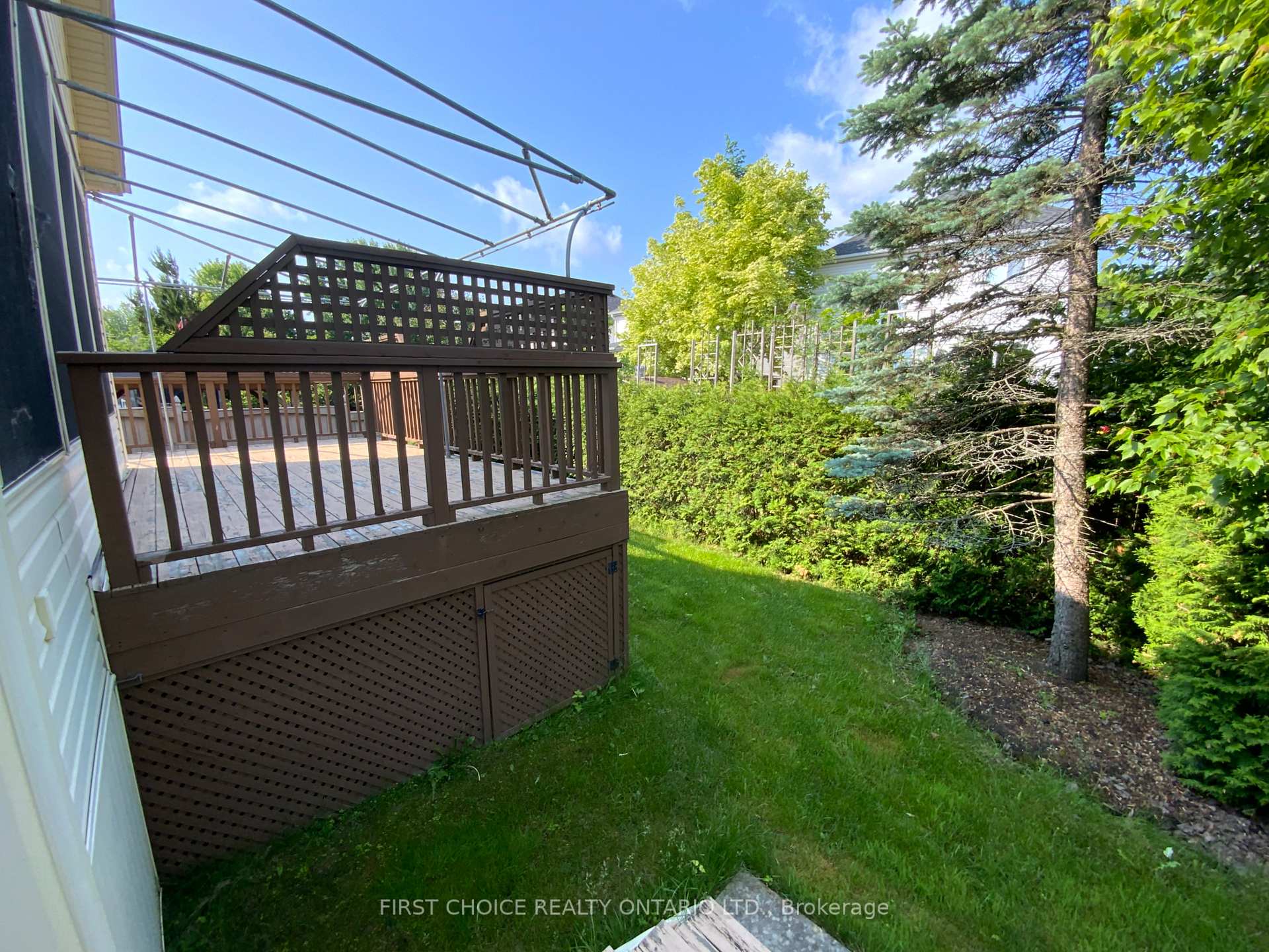 Photo 19 of 11 Meadowcroft Crescent, Ottawa, Carson Meadows — HOMEH