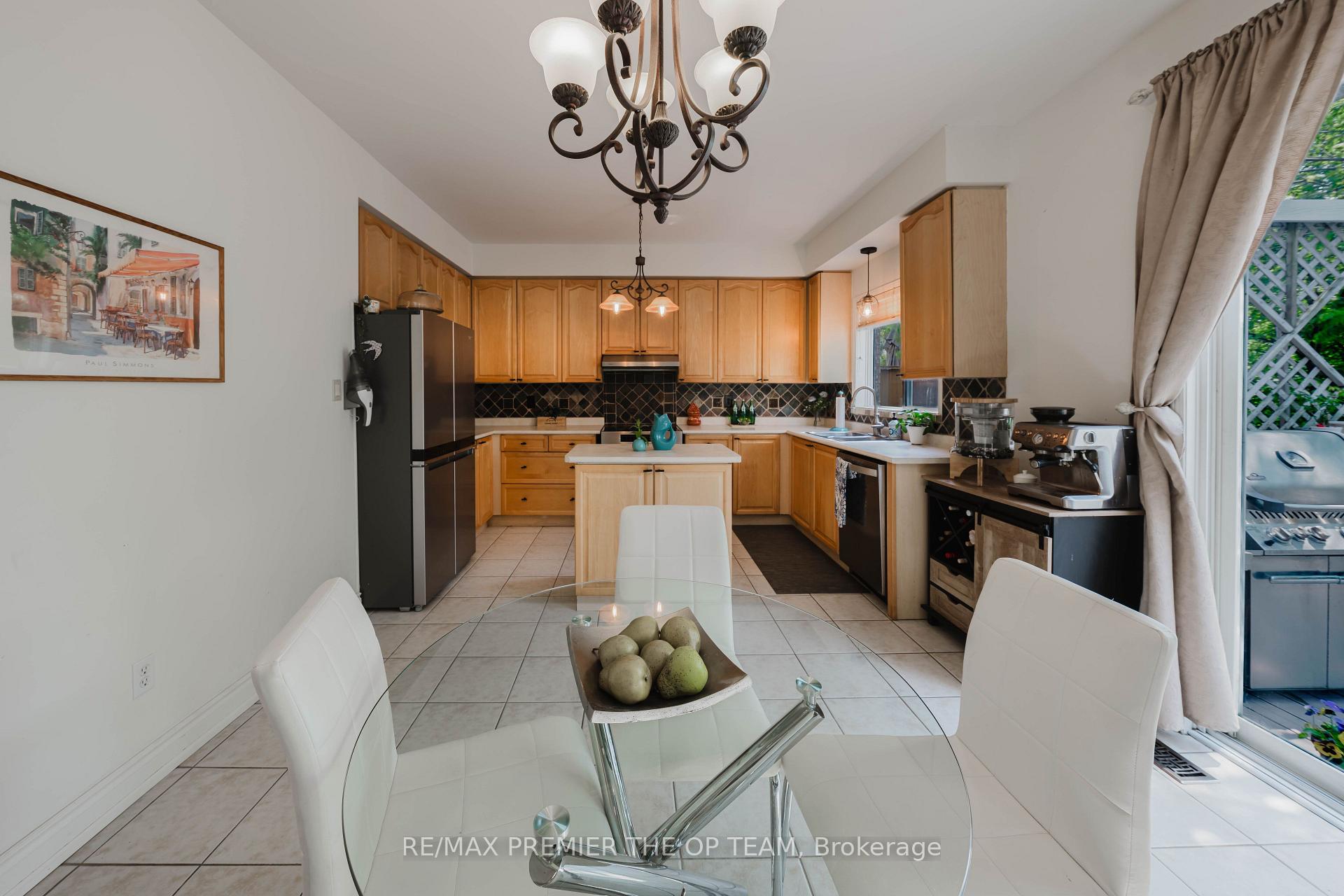 Photo 11 of 328 Napa Valley Avenue, Vaughan, Sonoma Heights — HOMEH