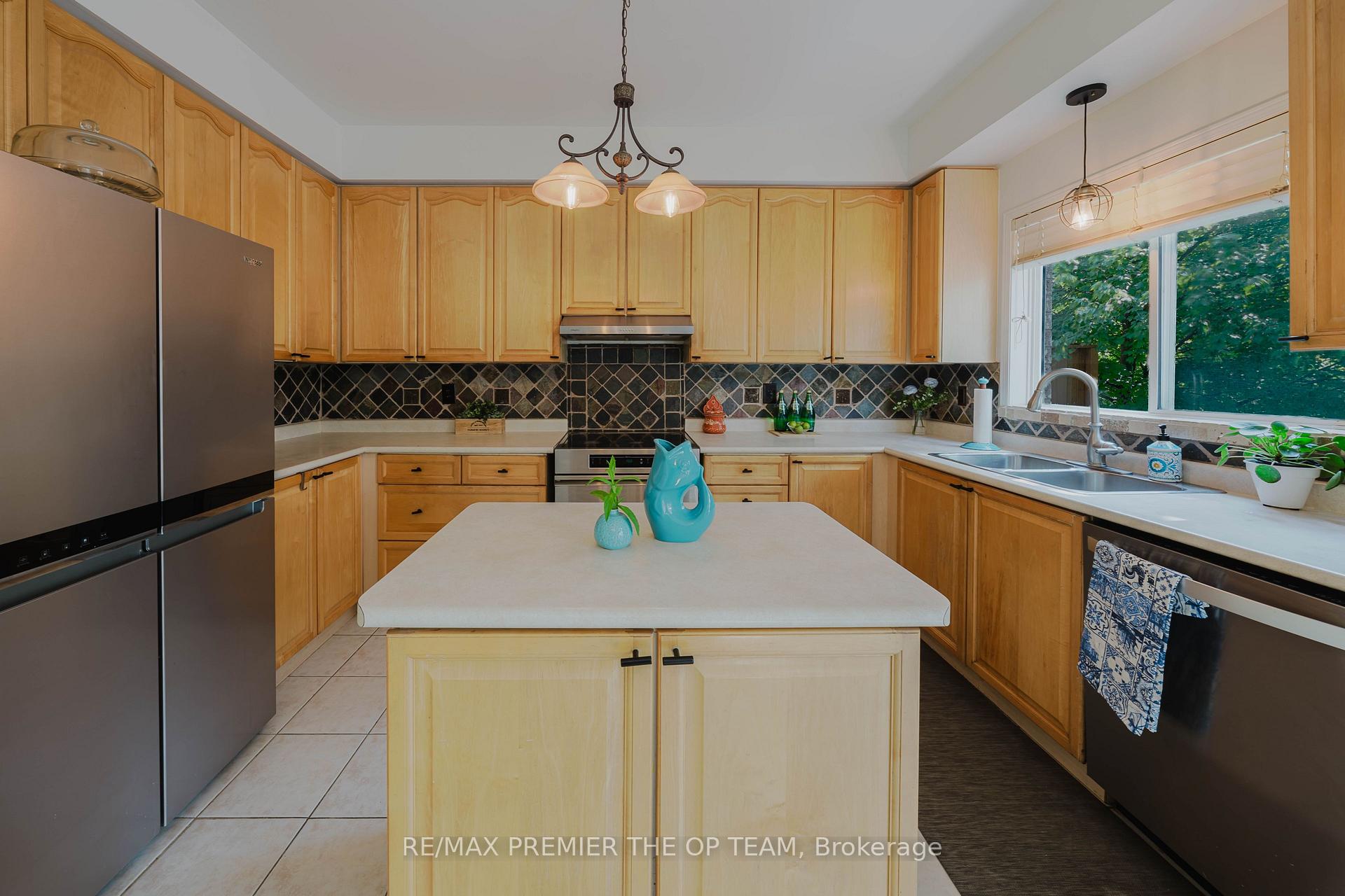 Photo 21 of 328 Napa Valley Avenue, Vaughan, Sonoma Heights — HOMEH