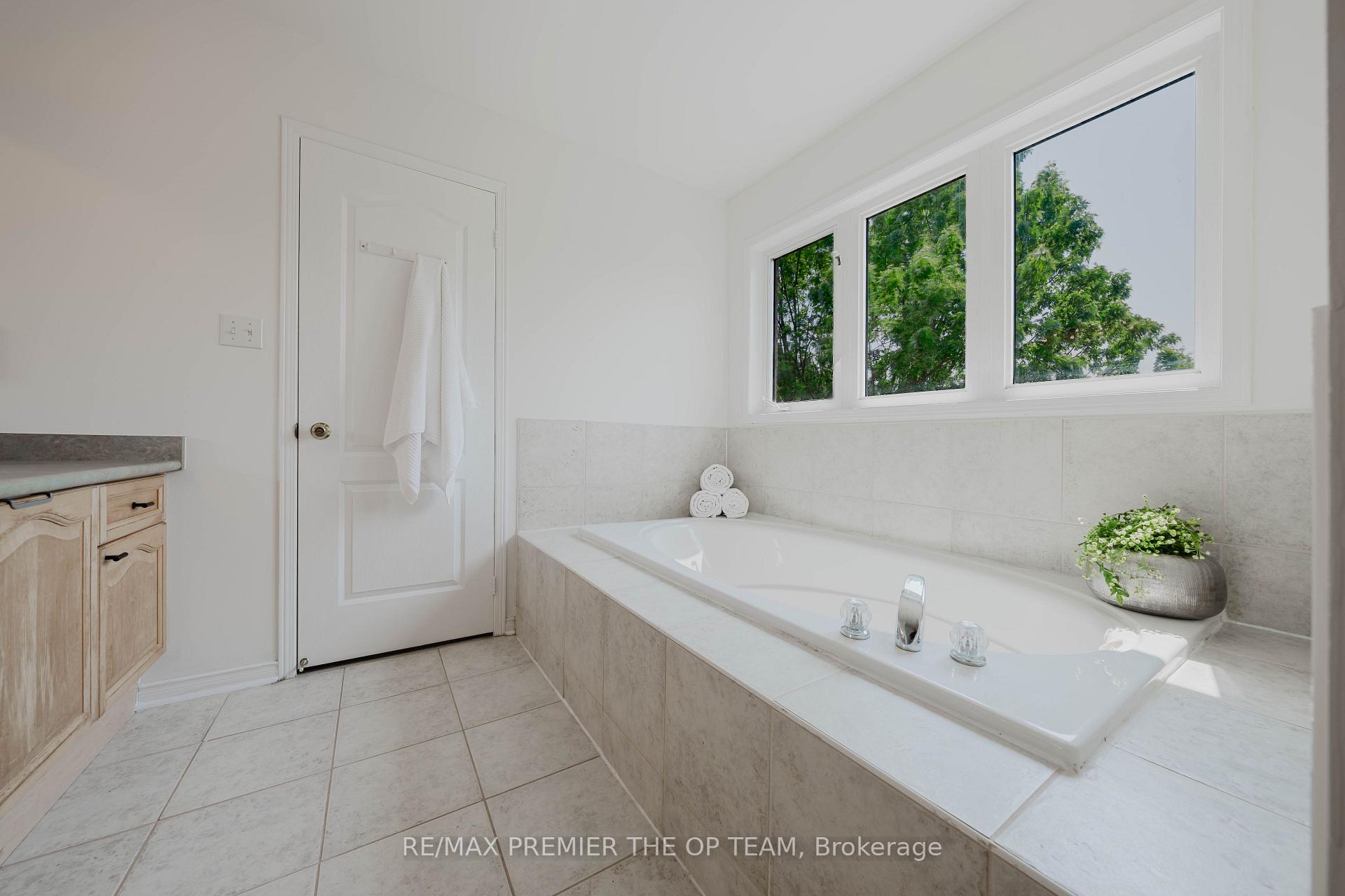 Photo 20 of 328 Napa Valley Avenue, Vaughan, Sonoma Heights — HOMEH