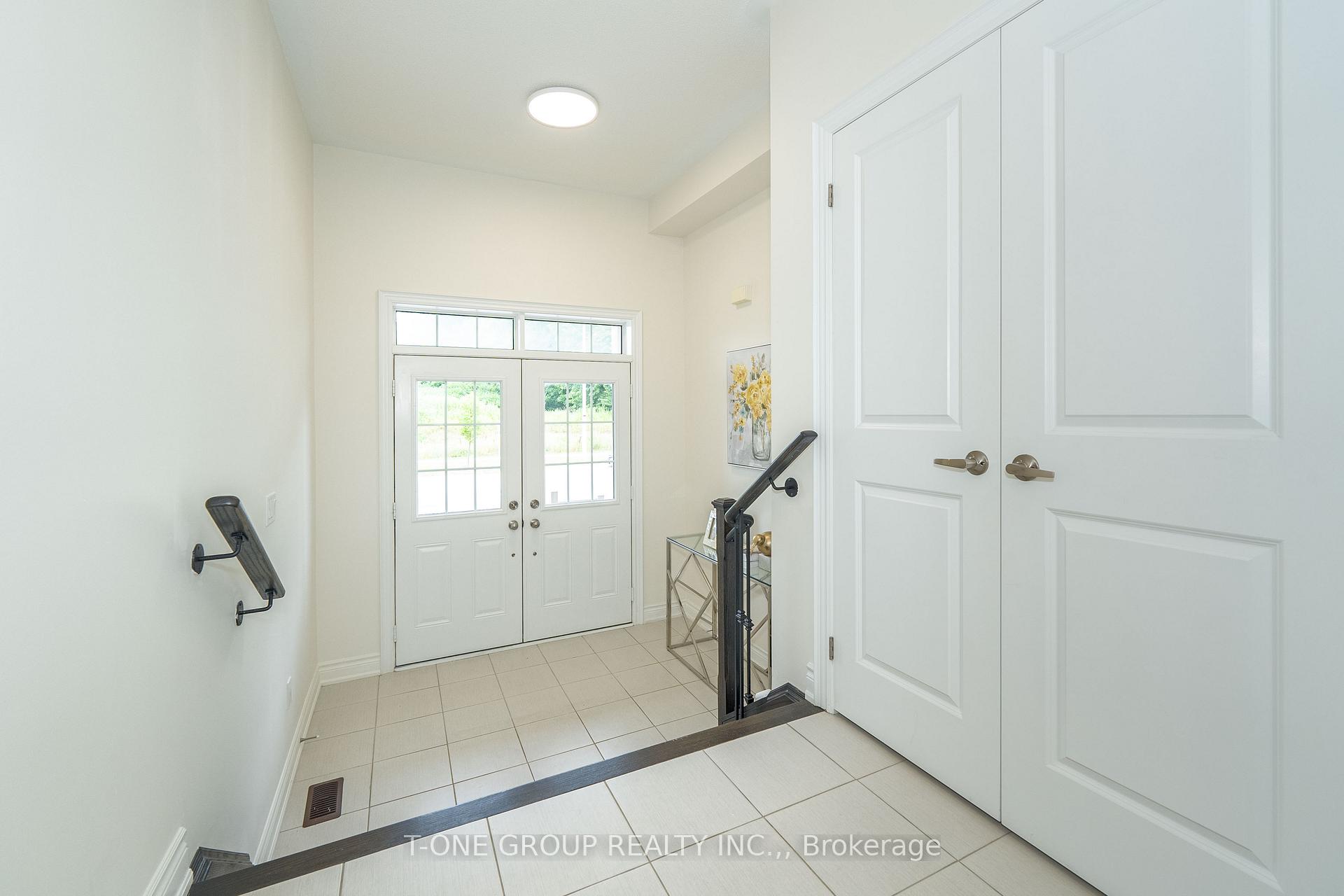 Photo 2 of 394 Kirkham Drive, Markham, Cedarwood — HOMEH