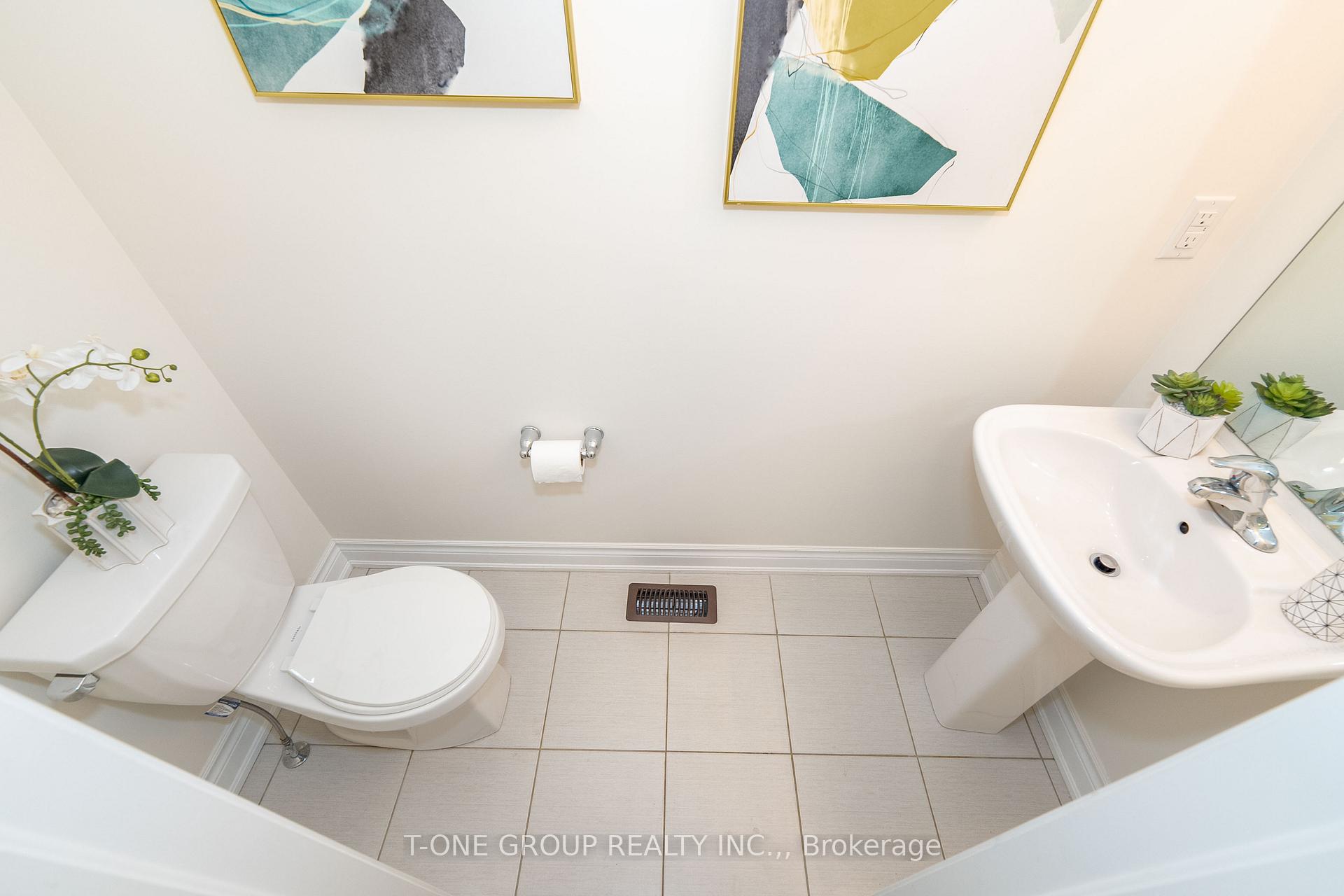 Photo 7 of 394 Kirkham Drive, Markham, Cedarwood — HOMEH