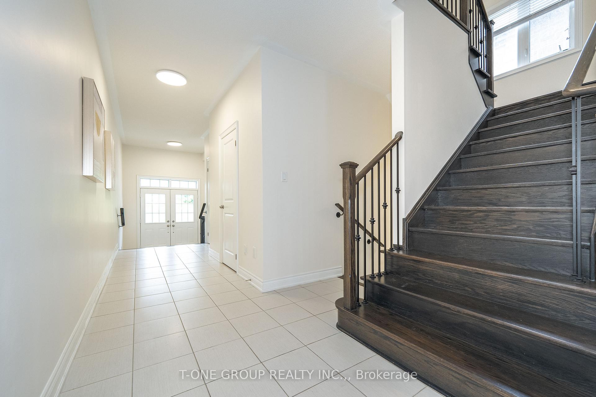 Photo 5 of 394 Kirkham Drive, Markham, Cedarwood — HOMEH