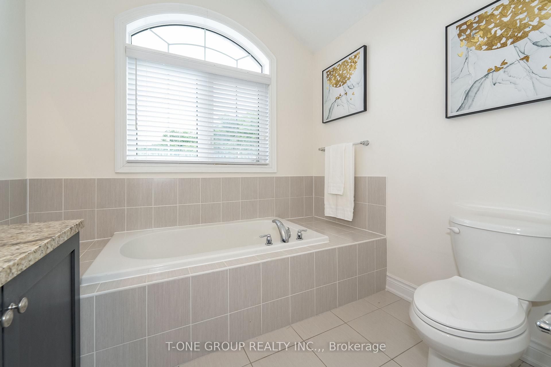 Photo 20 of 394 Kirkham Drive, Markham, Cedarwood — HOMEH