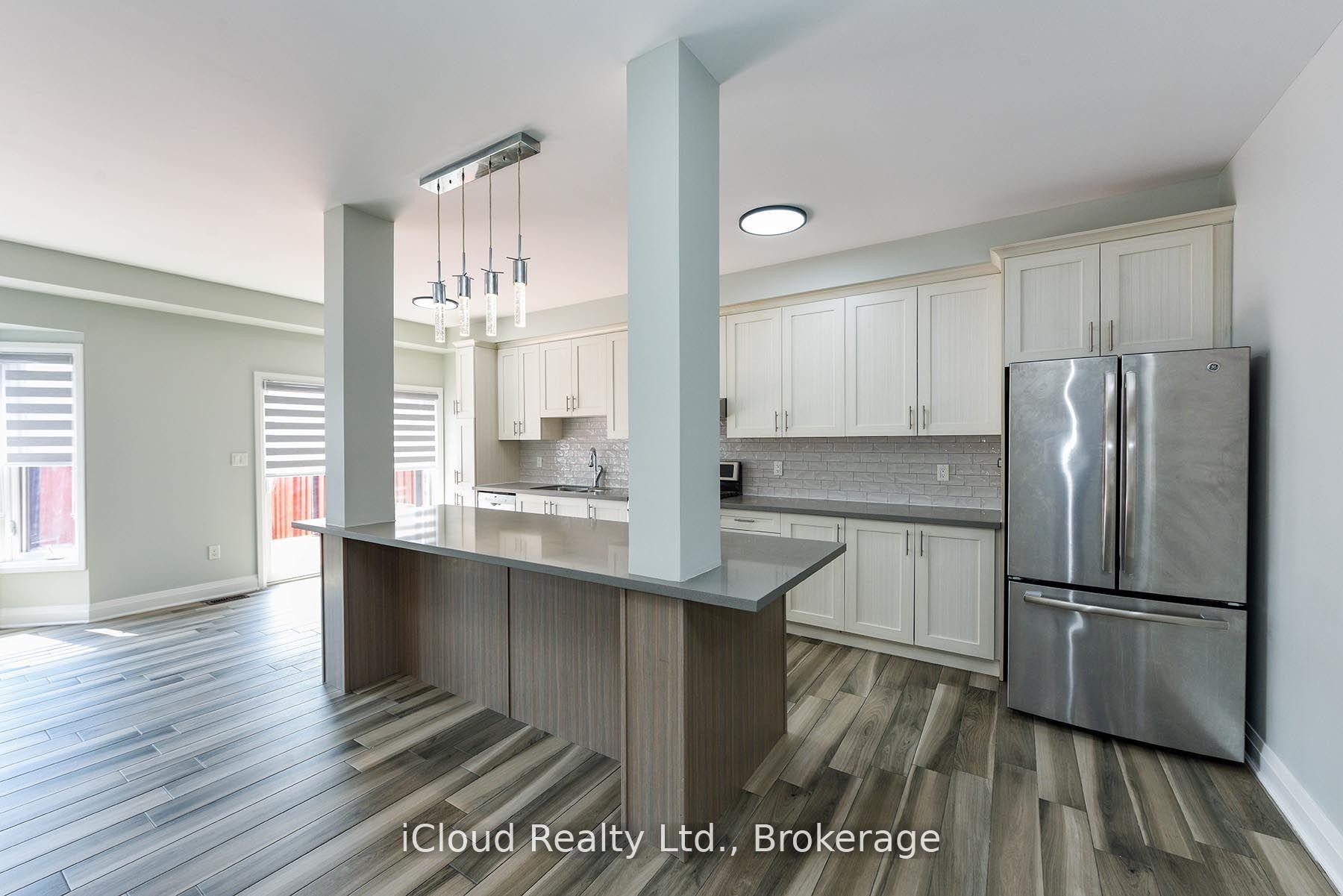 Photo 9 of 66 Gammon Crescent, Brampton, Bram West — HOMEH