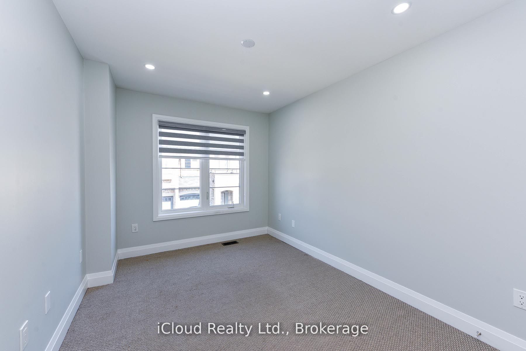 Photo 31 of 66 Gammon Crescent, Brampton, Bram West — HOMEH
