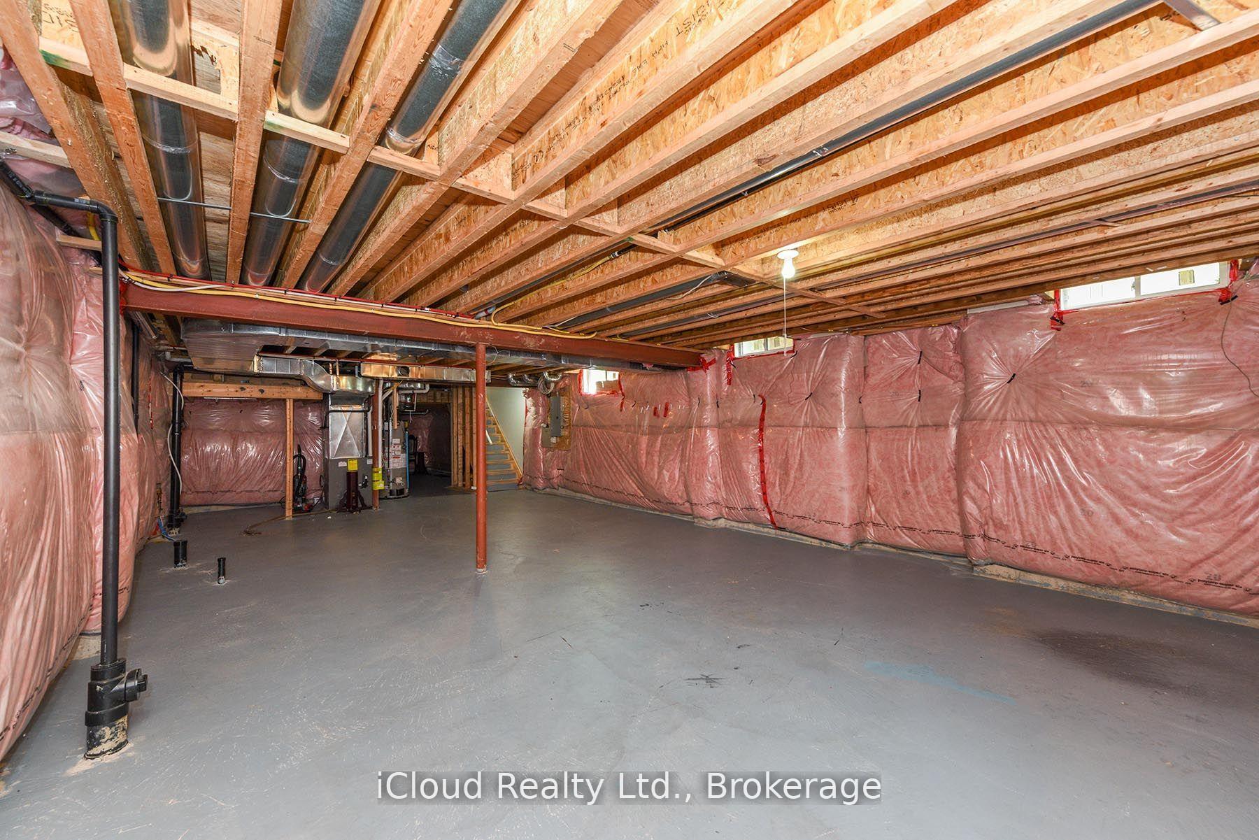 Photo 29 of 66 Gammon Crescent, Brampton, Bram West — HOMEH