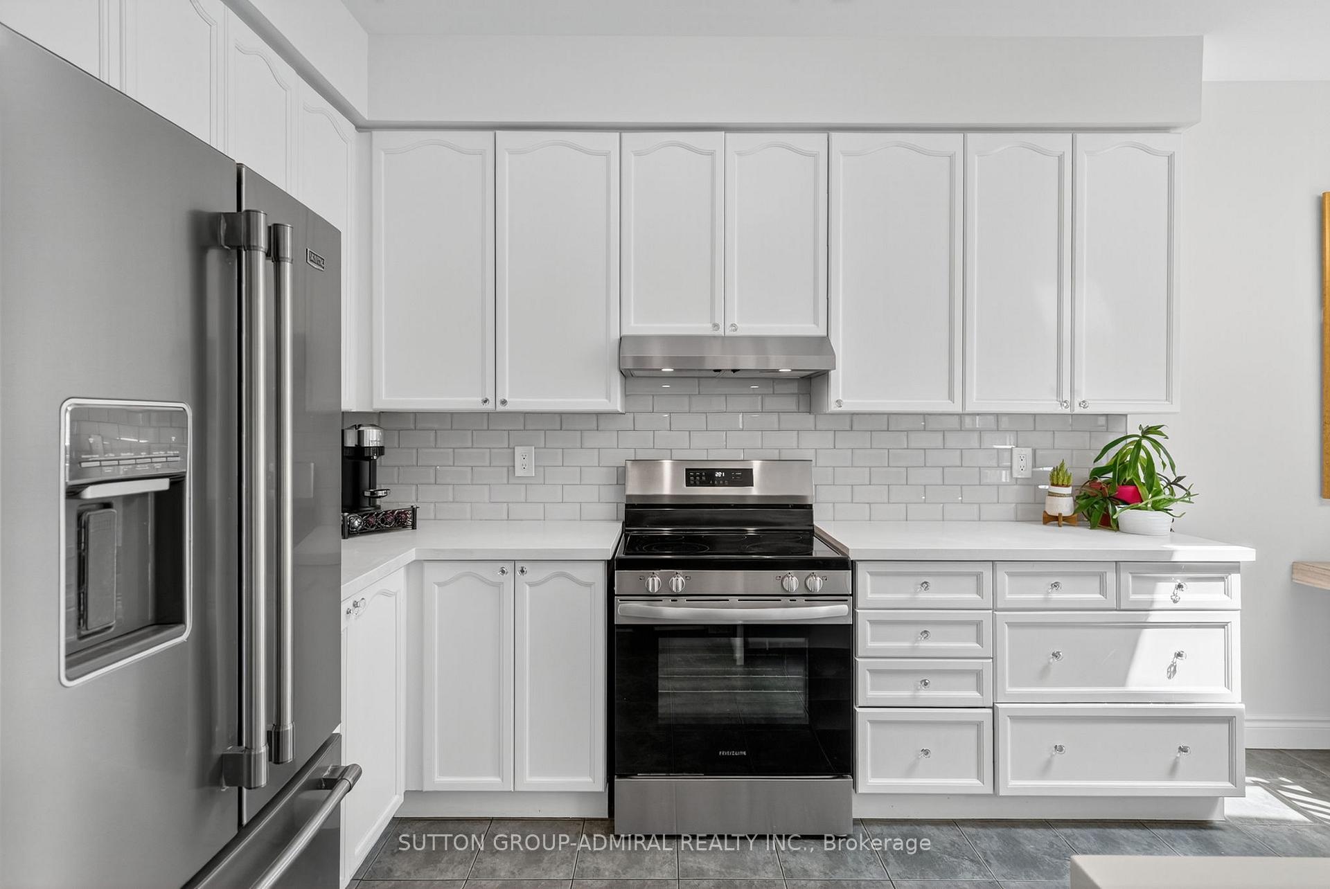 Photo 11 of 65 Belvia Drive, Vaughan, Patterson — HOMEH