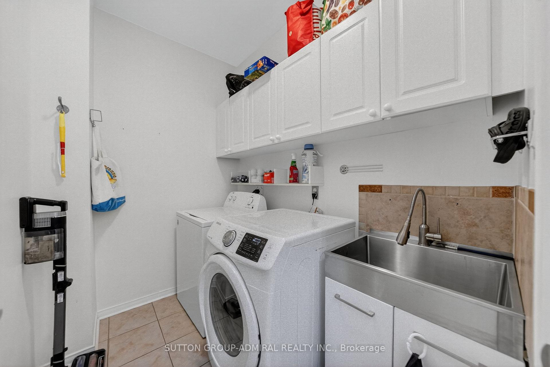 Photo 9 of 65 Belvia Drive, Vaughan, Patterson — HOMEH