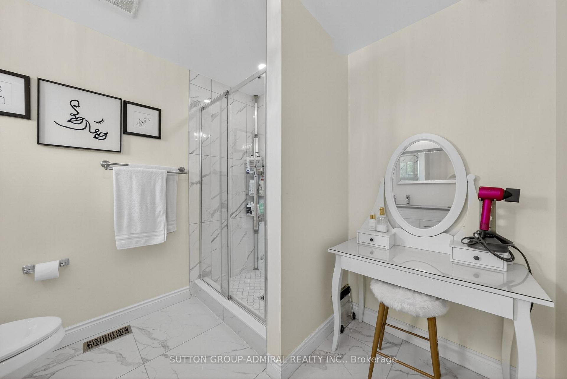 Photo 12 of 65 Belvia Drive, Vaughan, Patterson — HOMEH
