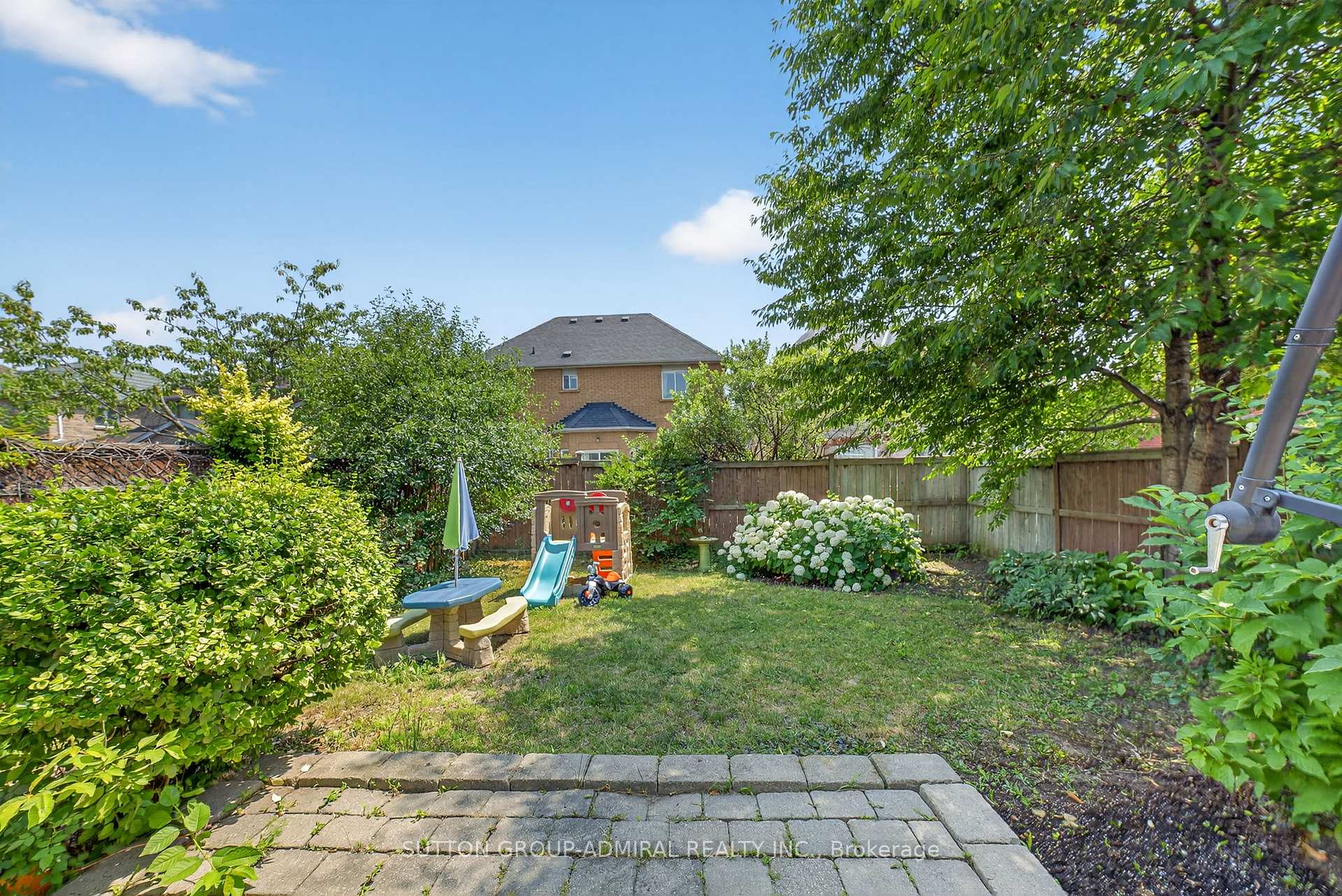 Photo 20 of 65 Belvia Drive, Vaughan, Patterson — HOMEH