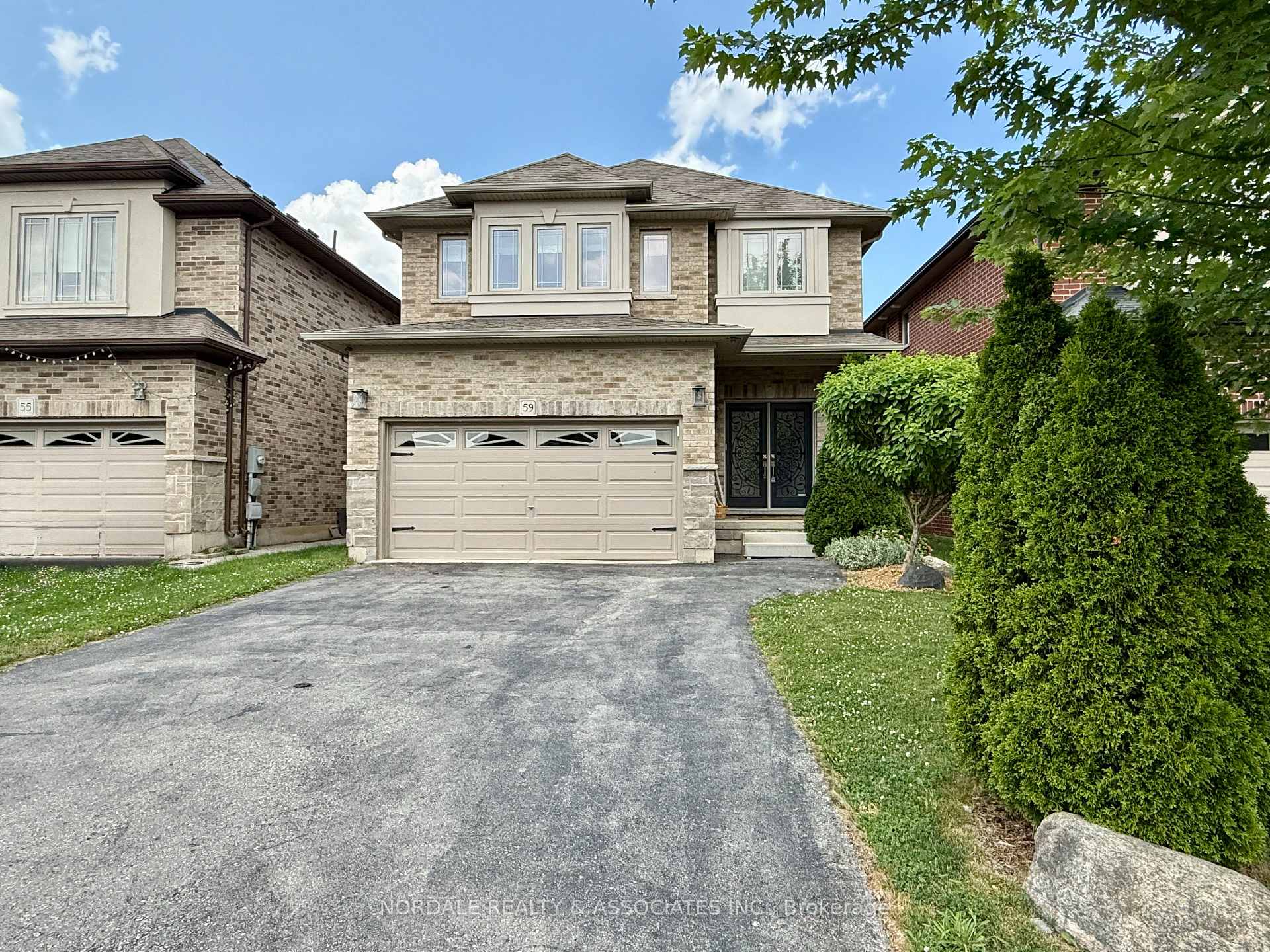 Photo 29 of 59 Whittington Drive, Hamilton, Ancaster — HOMEH