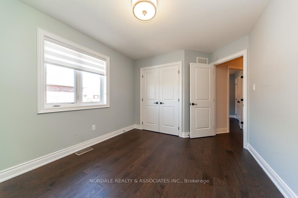 Photo 30 of 59 Whittington Drive, Hamilton, Ancaster — HOMEH