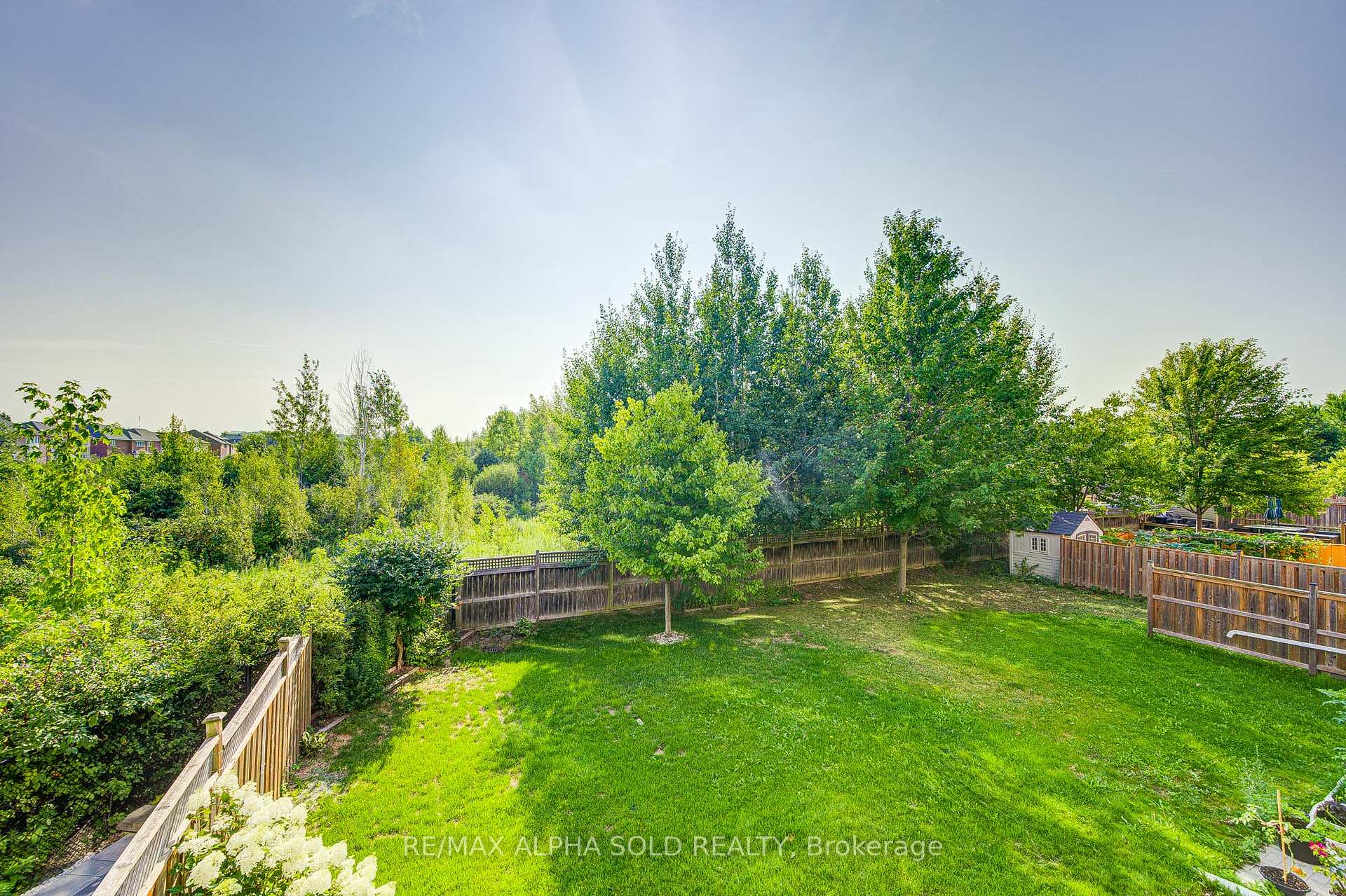 Photo 22 of 43 Beehive Lane, Markham, Wismer — HOMEH