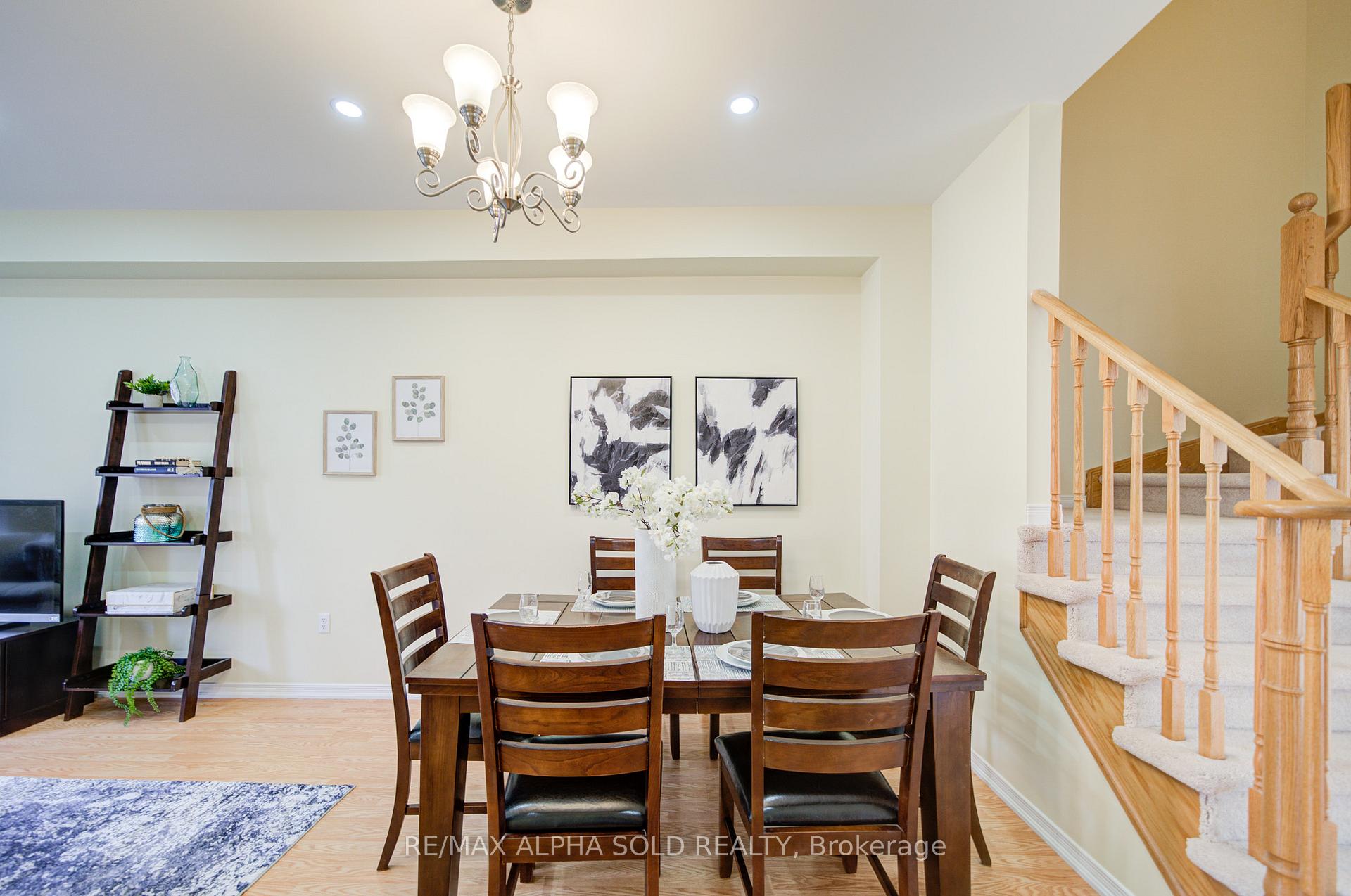 Photo 18 of 43 Beehive Lane, Markham, Wismer — HOMEH