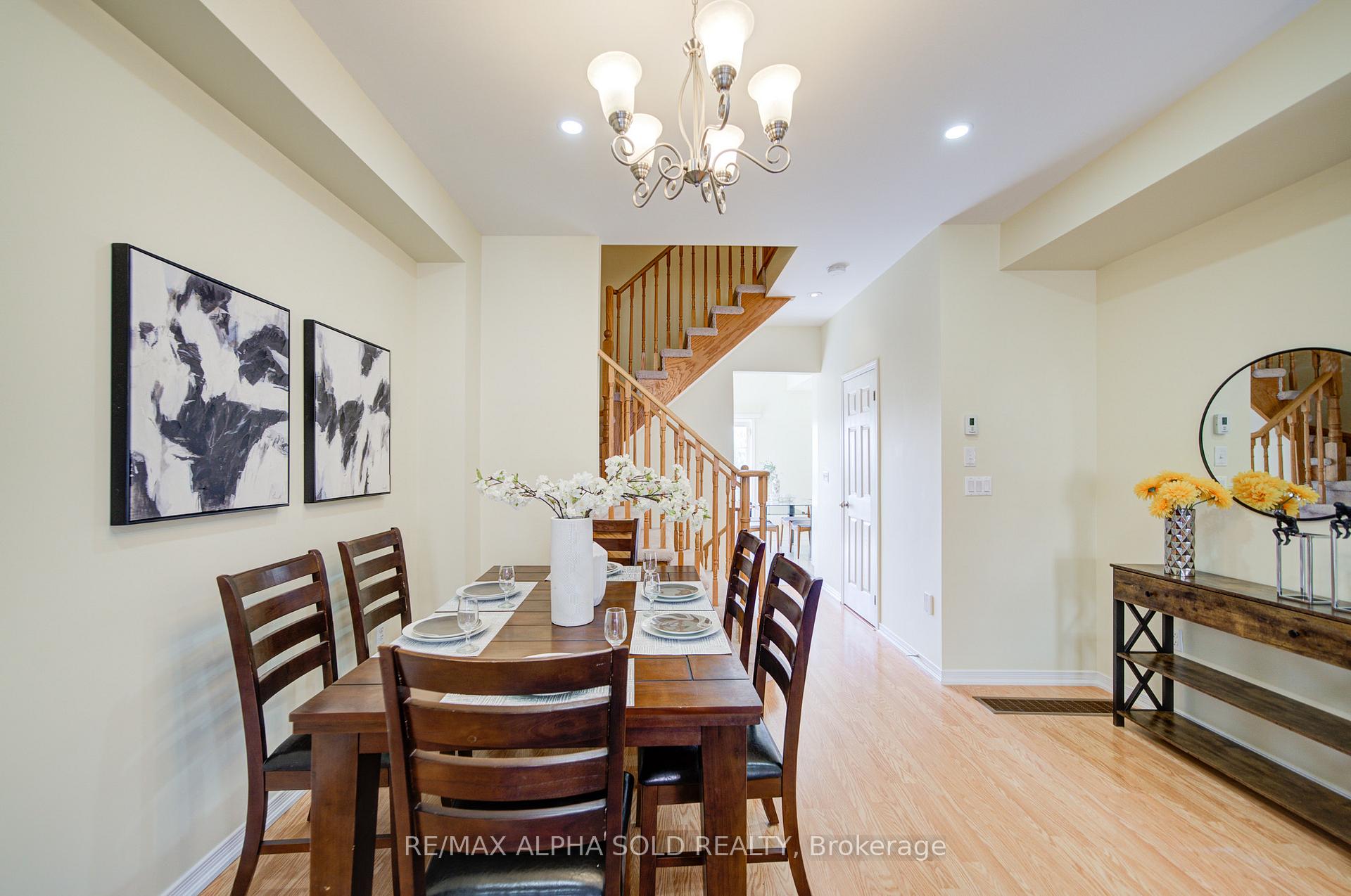 Photo 19 of 43 Beehive Lane, Markham, Wismer — HOMEH