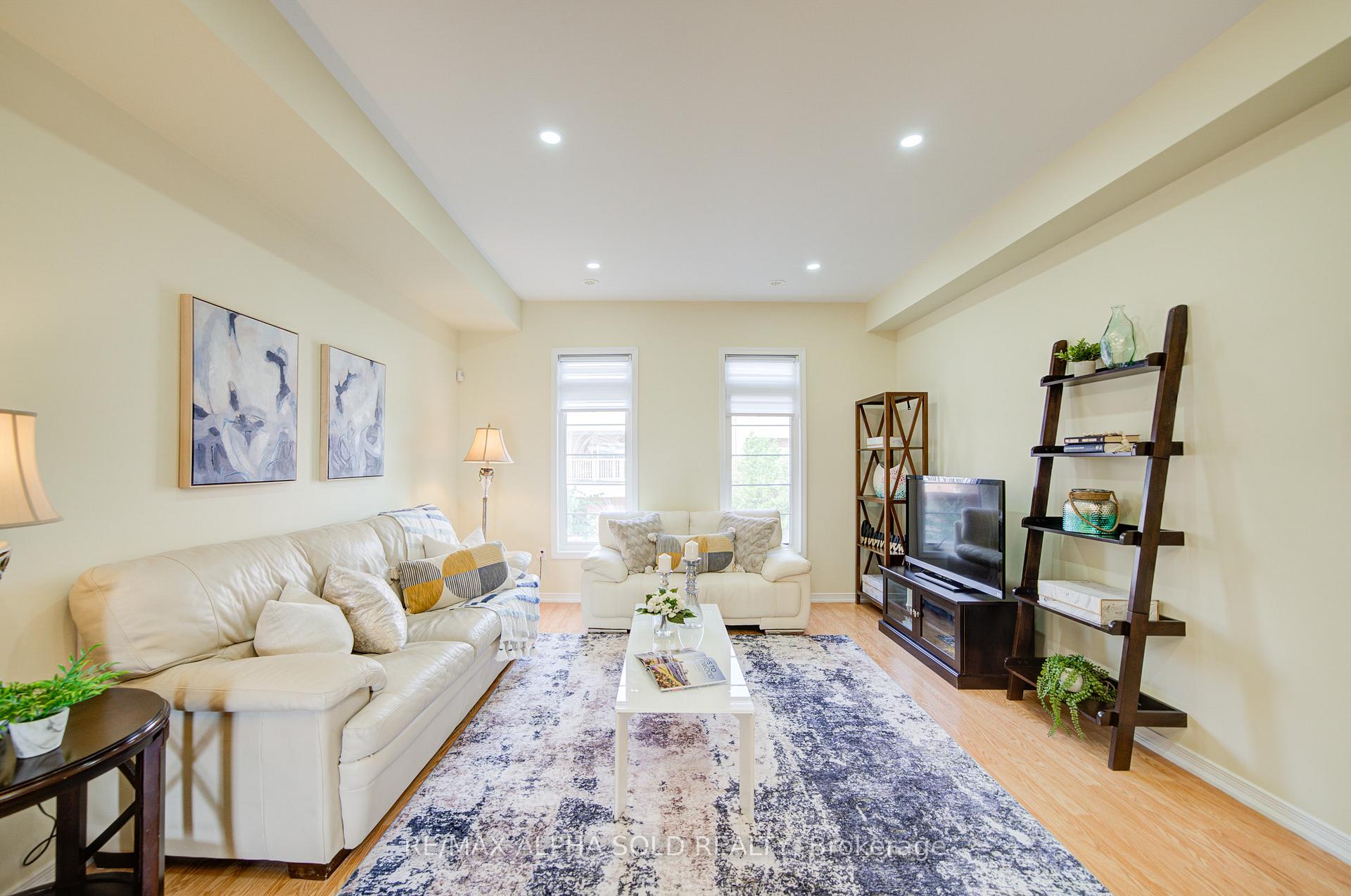 Photo 30 of 43 Beehive Lane, Markham, Wismer — HOMEH
