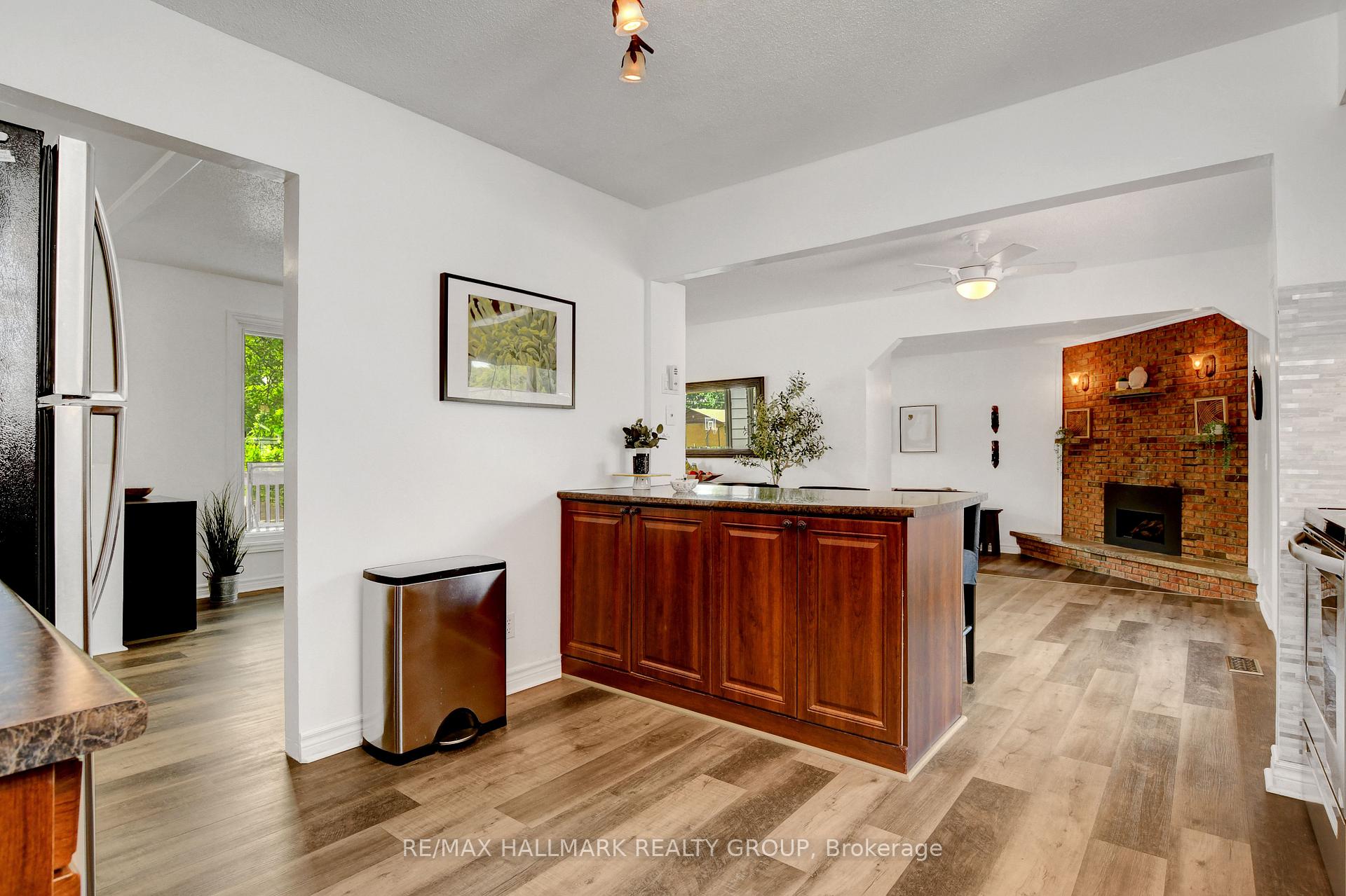 Photo 16 of 43 Gamble Drive, Ottawa, Richmond — HOMEH