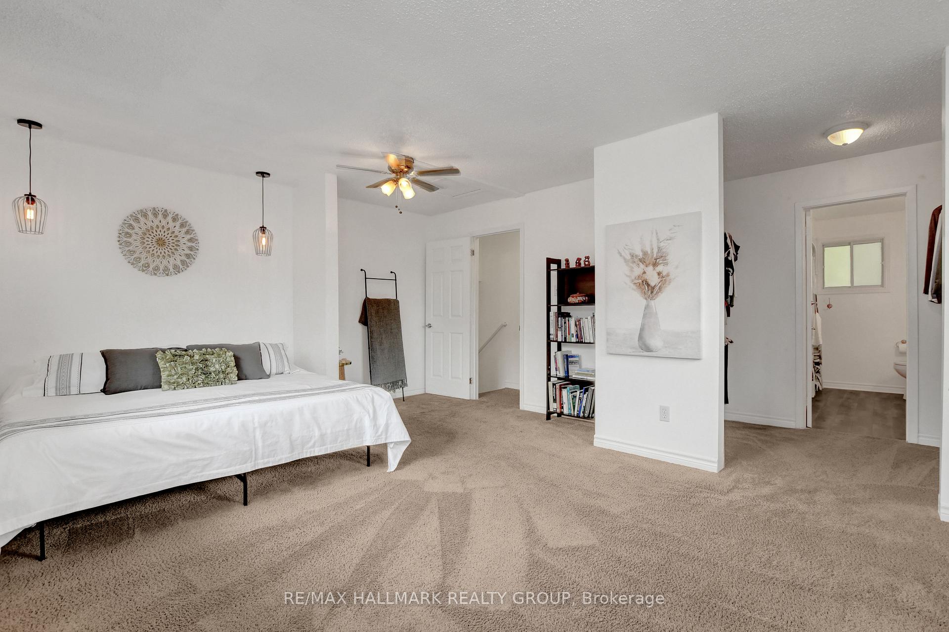 Photo 23 of 43 Gamble Drive, Ottawa, Richmond — HOMEH