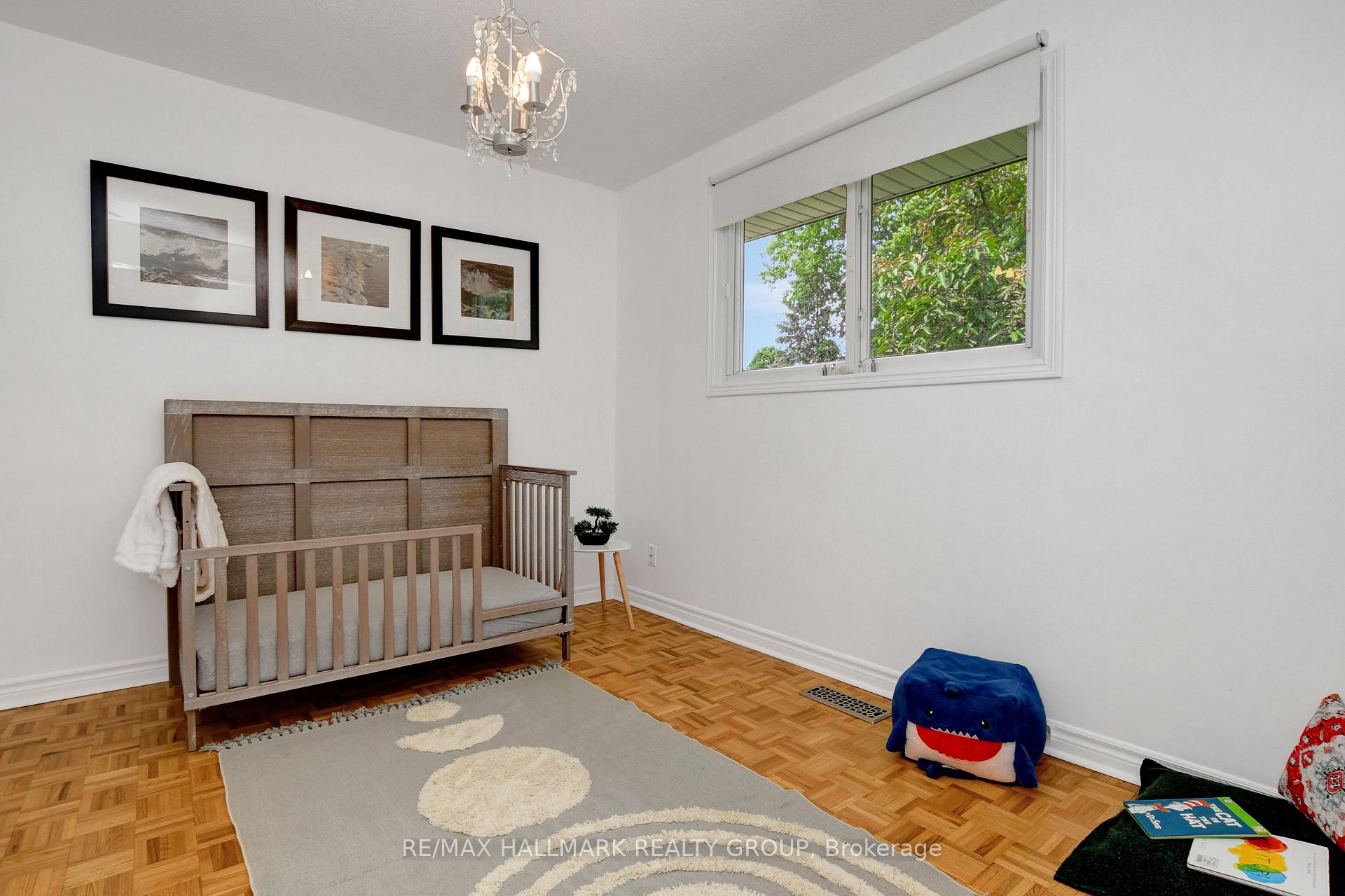 Photo 25 of 43 Gamble Drive, Ottawa, Richmond — HOMEH