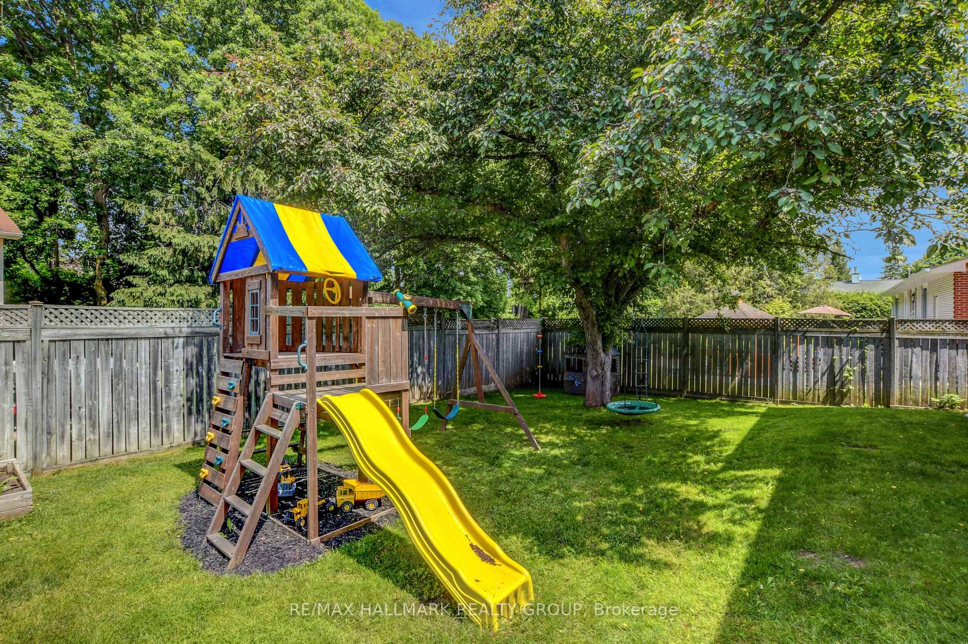 Photo 47 of 43 Gamble Drive, Ottawa, Richmond — HOMEH