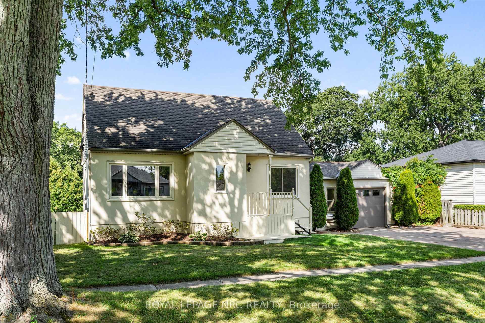 Photo 28 of 3 East Lynn Street E, St. Catharines, Vine/Linwell — HOMEH