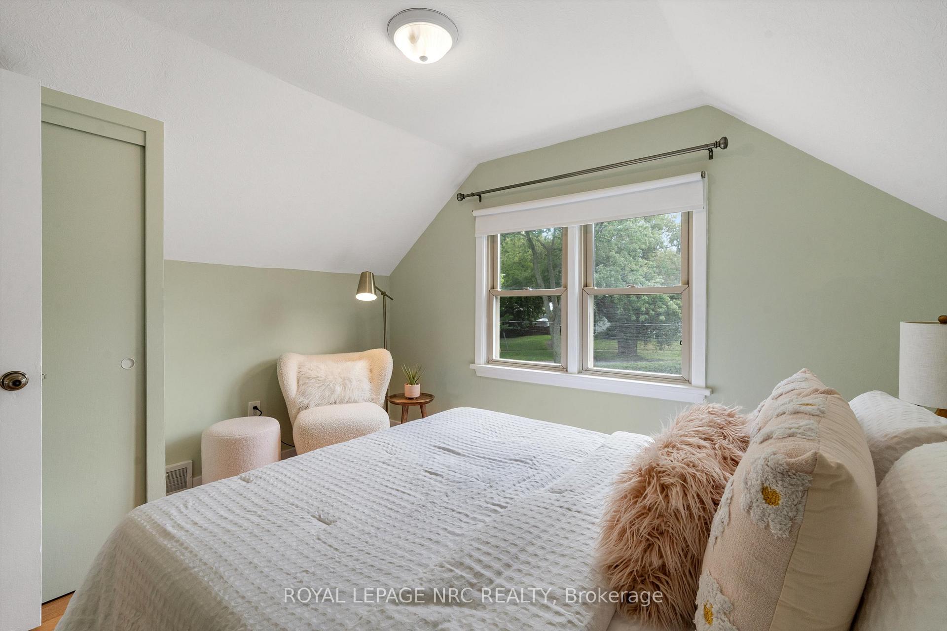 Photo 32 of 3 East Lynn Street E, St. Catharines, Vine/Linwell — HOMEH