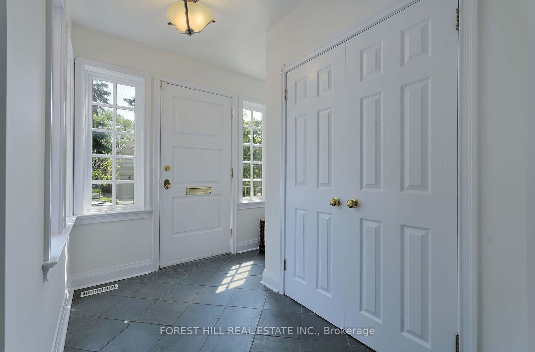 Photo 4 of 10 Peveril Hill S, Toronto, Humewood-Cedarvale — HOMEH