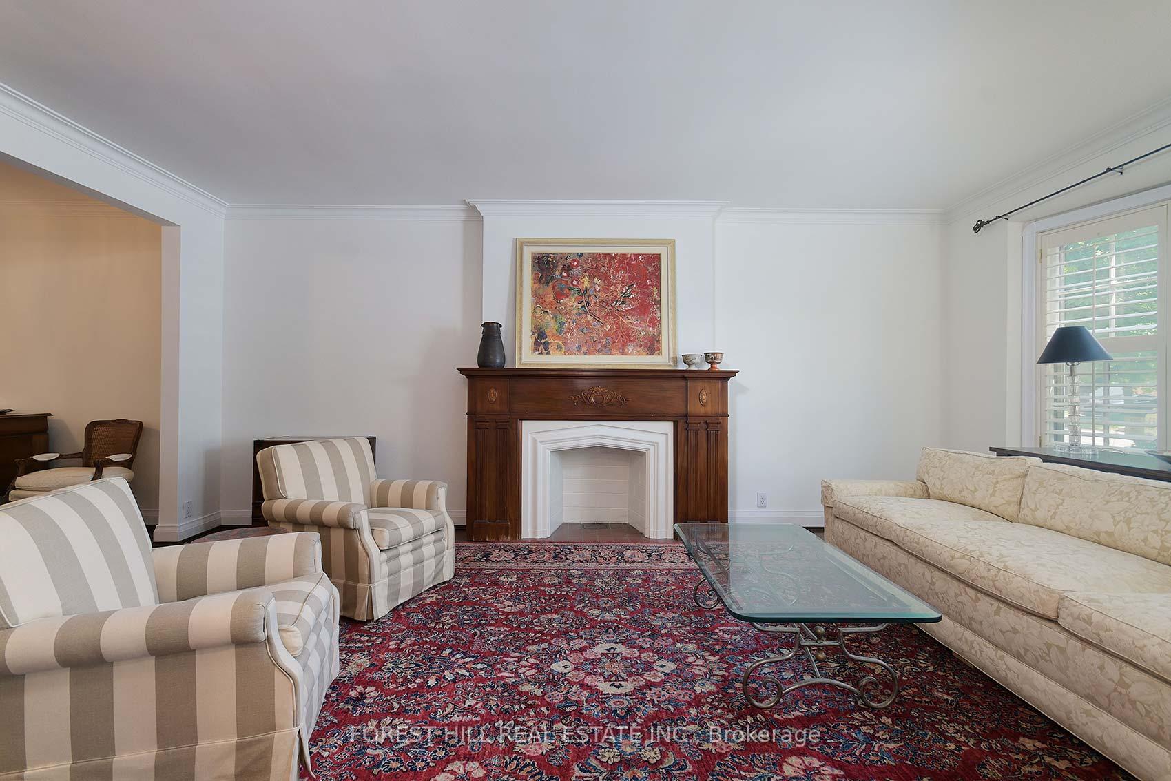 Photo 12 of 10 Peveril Hill S, Toronto, Humewood-Cedarvale — HOMEH