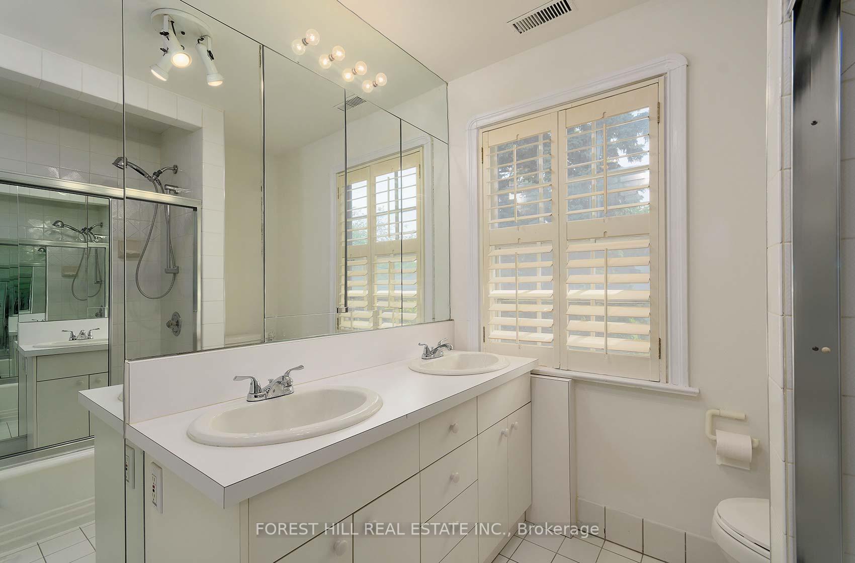 Photo 26 of 10 Peveril Hill S, Toronto, Humewood-Cedarvale — HOMEH