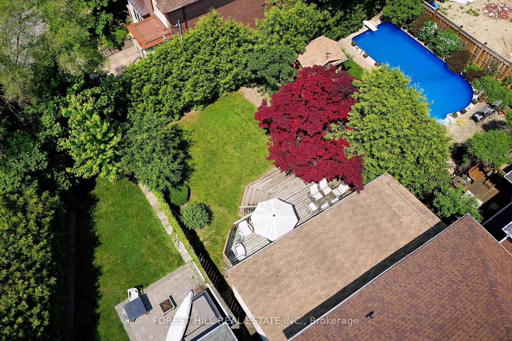 Photo 37 of 10 Peveril Hill S, Toronto, Humewood-Cedarvale — HOMEH