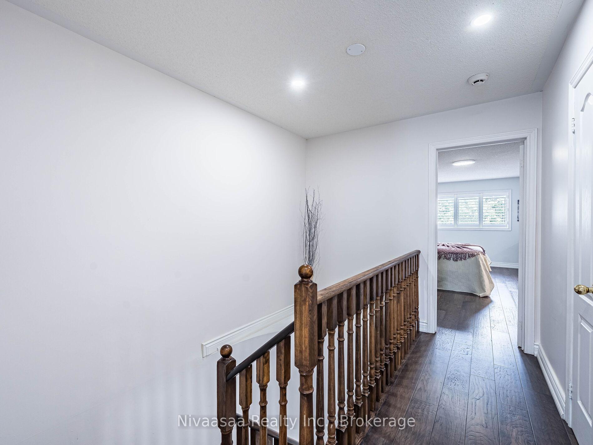 Photo 4 of 155 Castle Park Boulevard, Vaughan, Sonoma Heights — HOMEH