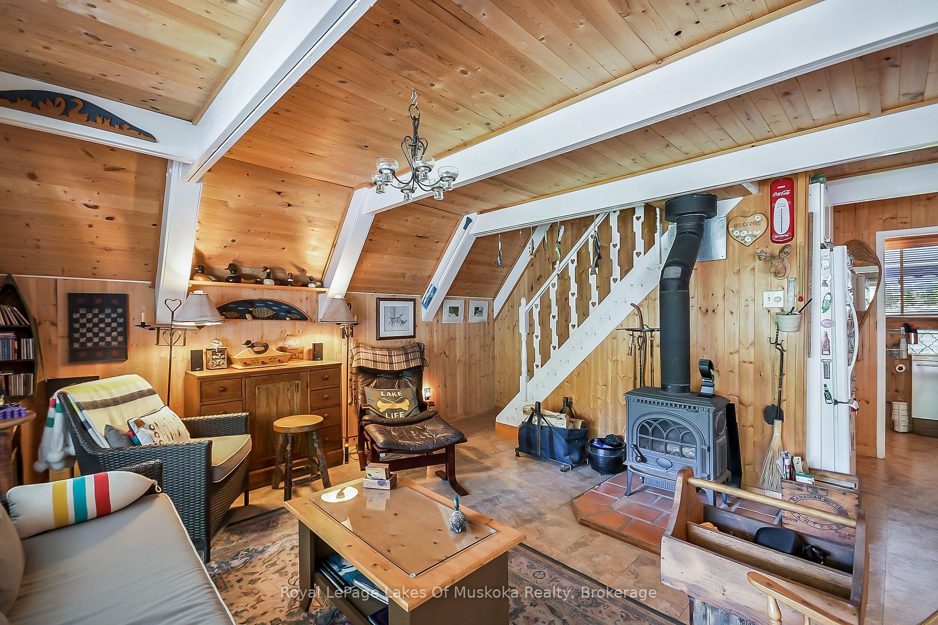 Photo 9 of 1005 Kirkpatrick Lane, Bracebridge, Draper — HOMEH