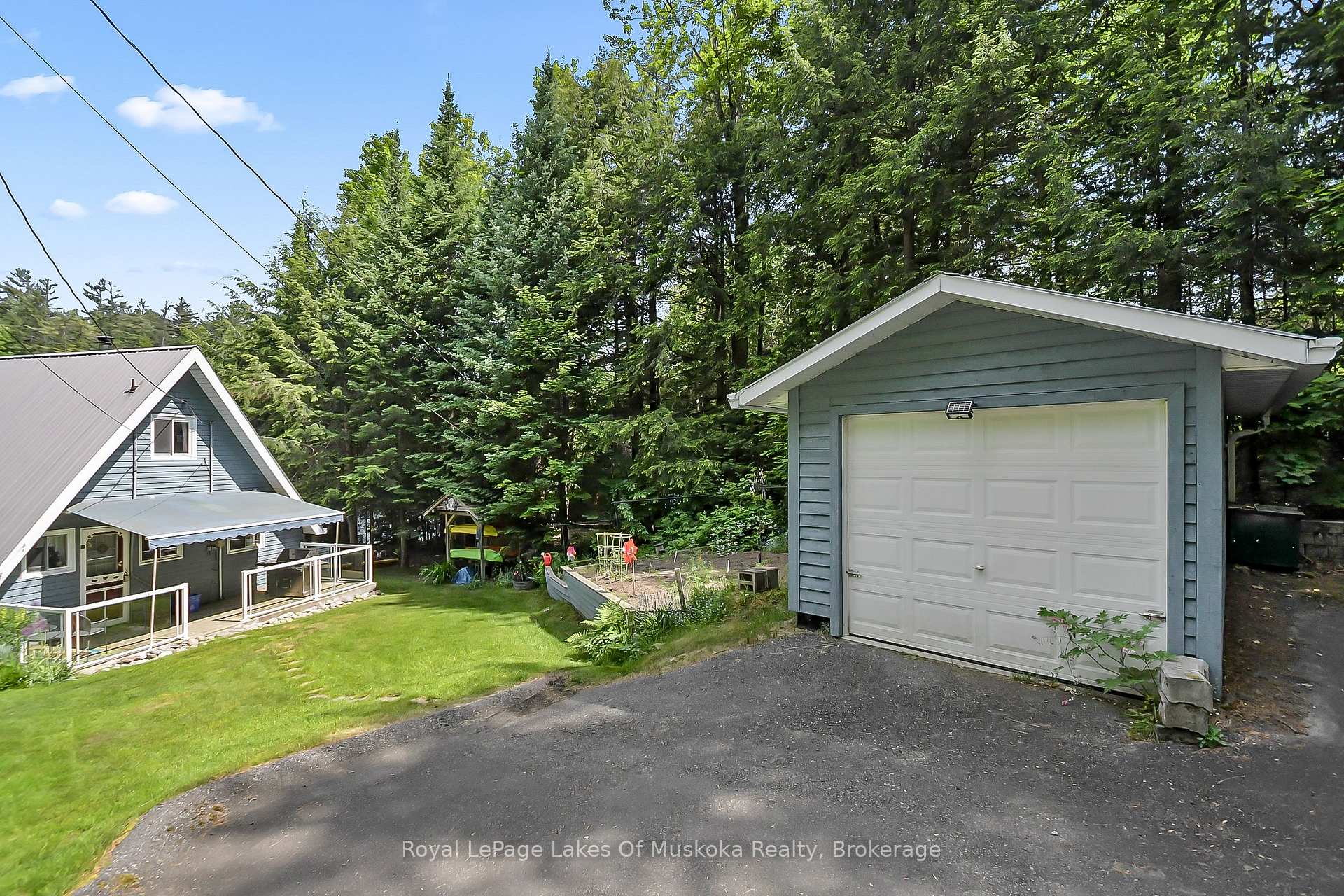 Photo 4 of 1005 Kirkpatrick Lane, Bracebridge, Draper — HOMEH