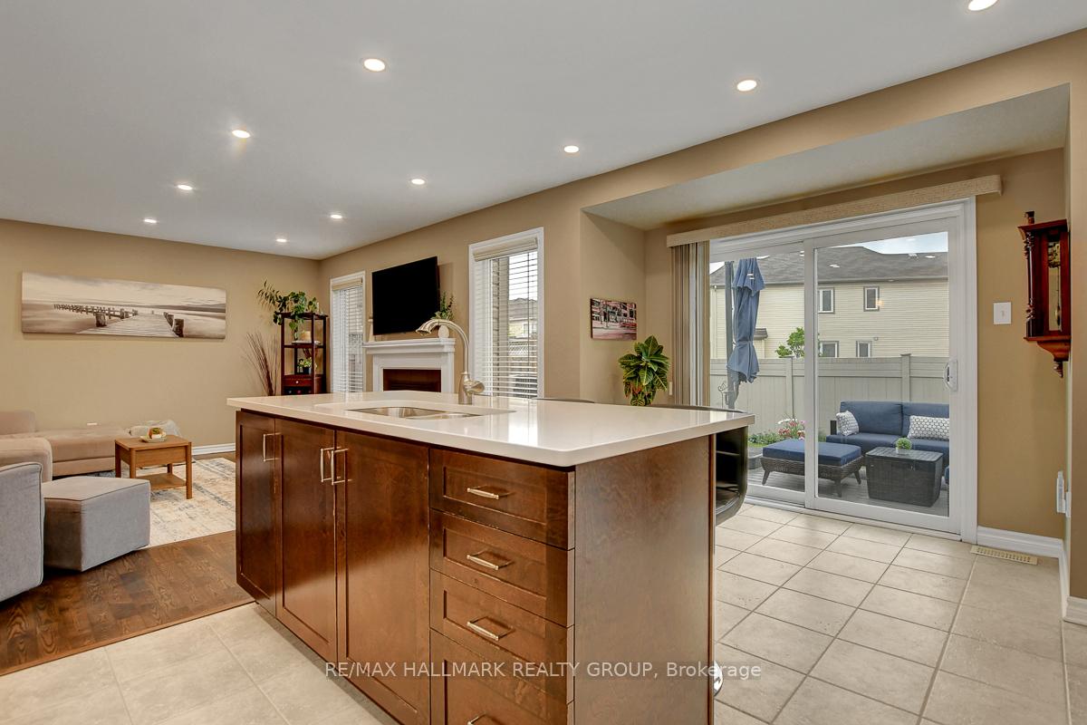 Photo 7 of 3597 Cambrian Road, Ottawa, Barrhaven - Half Moon Bay — HOMEH