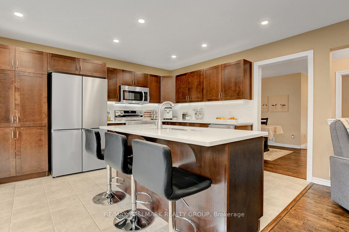 Photo 8 of 3597 Cambrian Road, Ottawa, Barrhaven - Half Moon Bay — HOMEH