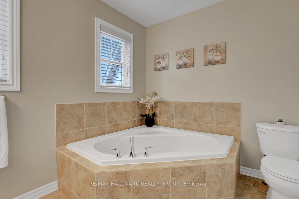 Photo 18 of 3597 Cambrian Road, Ottawa, Barrhaven - Half Moon Bay — HOMEH