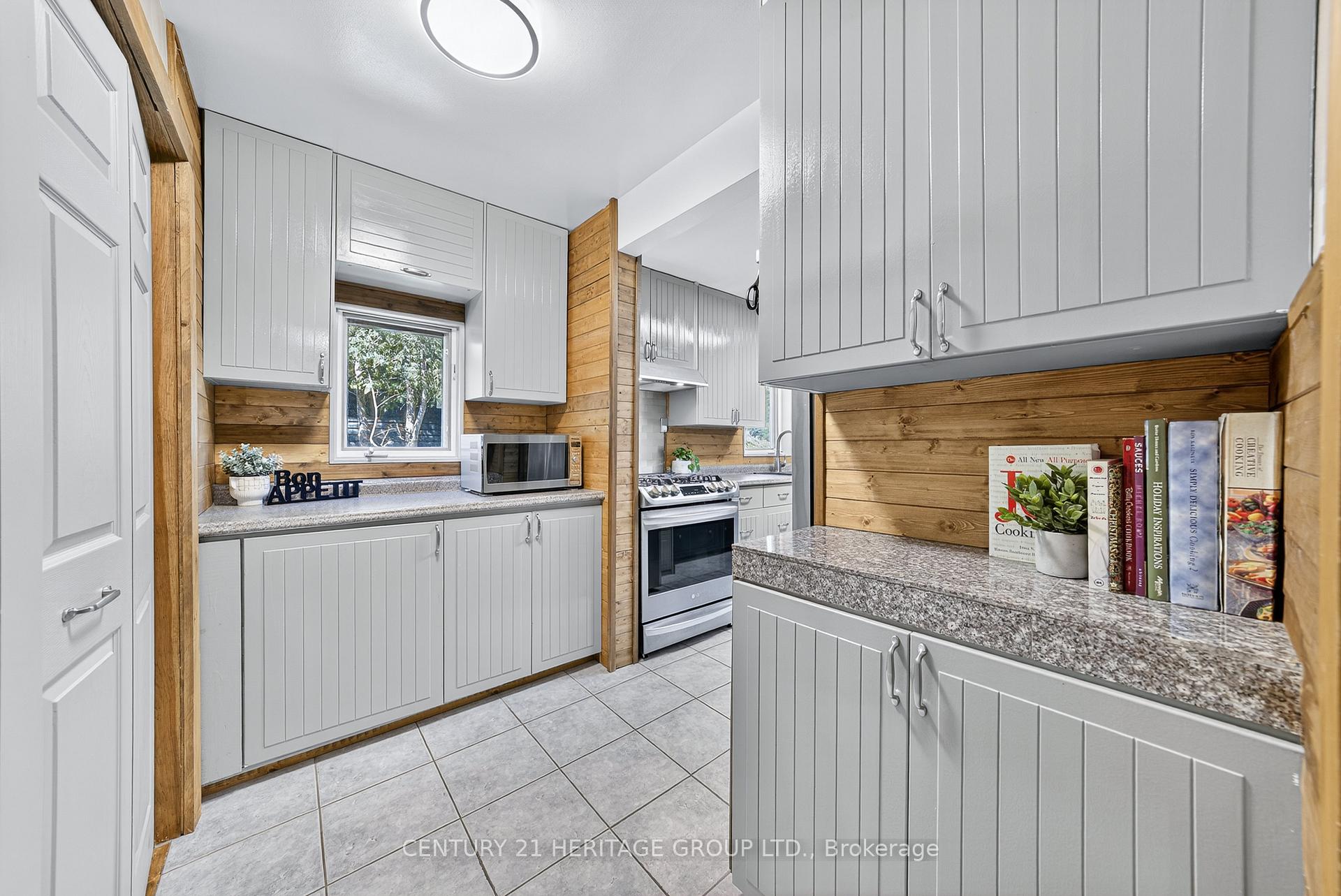 Photo 12 of 393B Thorah Concession Rd 2, Brock, Rural Brock — HOMEH