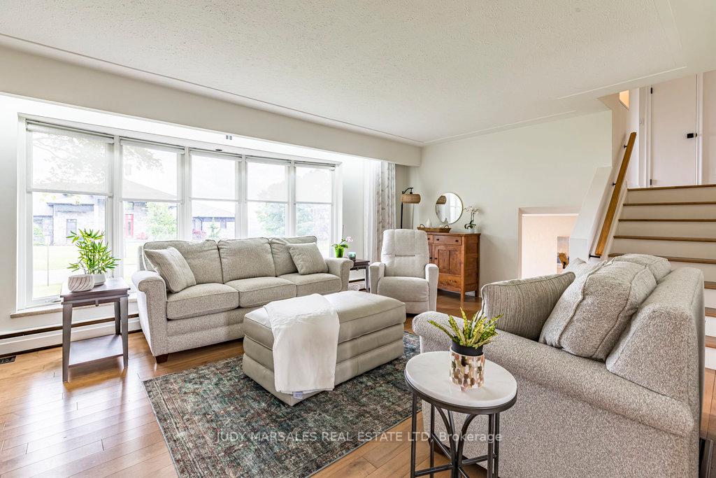 Photo 16 of 3 Romar Drive, Hamilton, Rural Flamborough — HOMEH