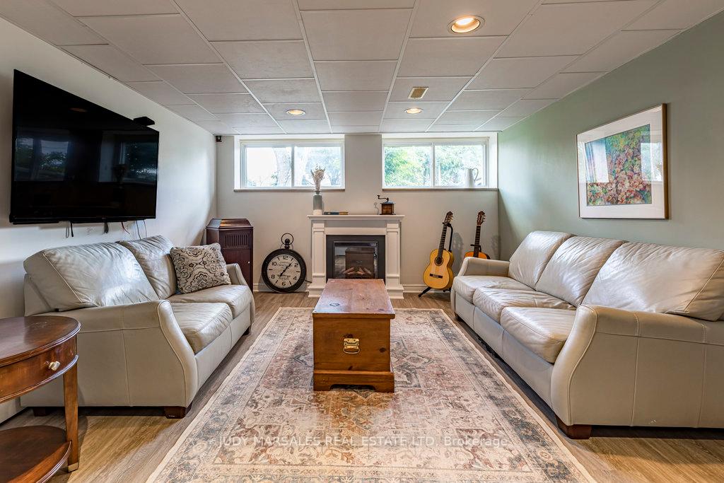 Photo 41 of 3 Romar Drive, Hamilton, Rural Flamborough — HOMEH