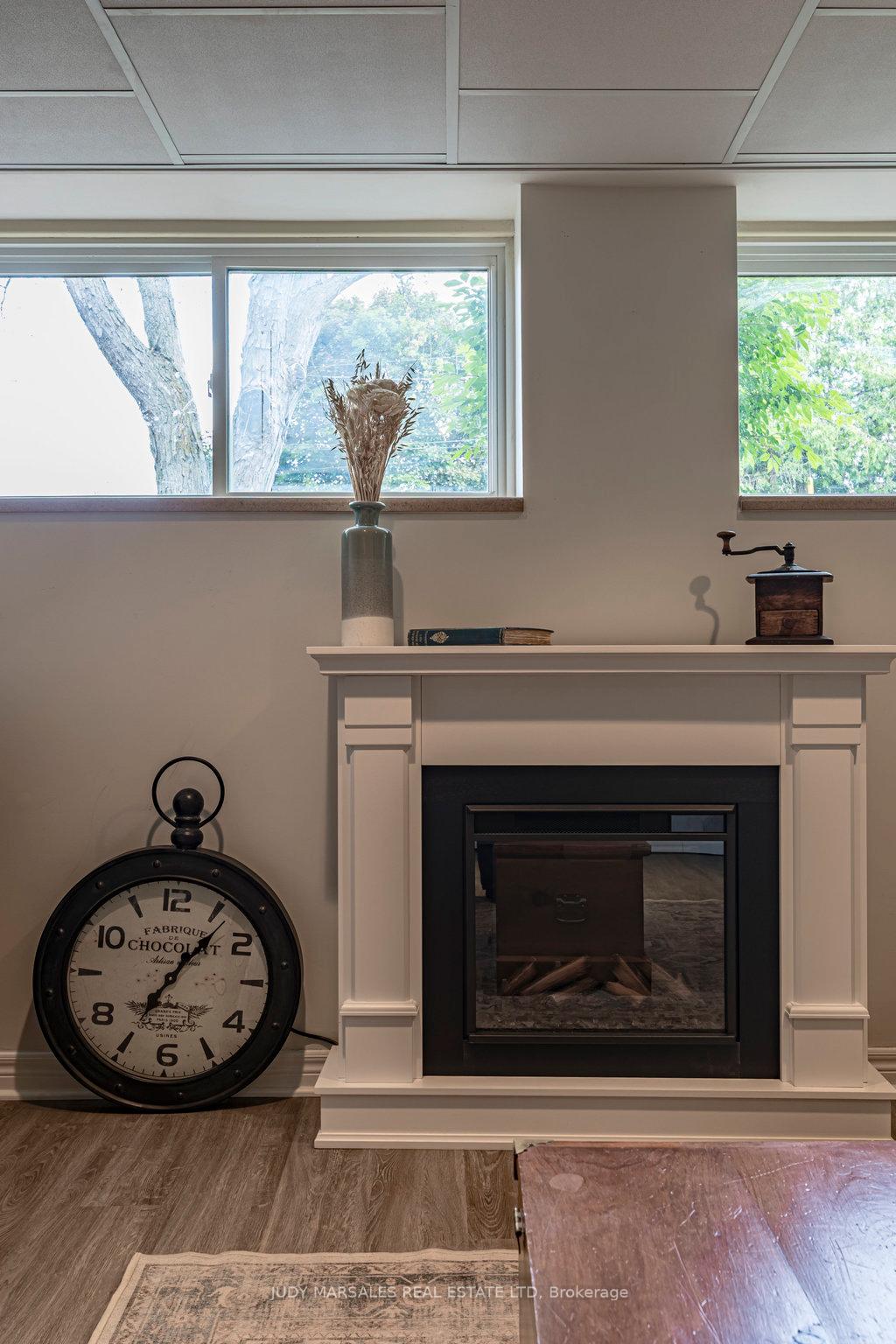 Photo 33 of 3 Romar Drive, Hamilton, Rural Flamborough — HOMEH