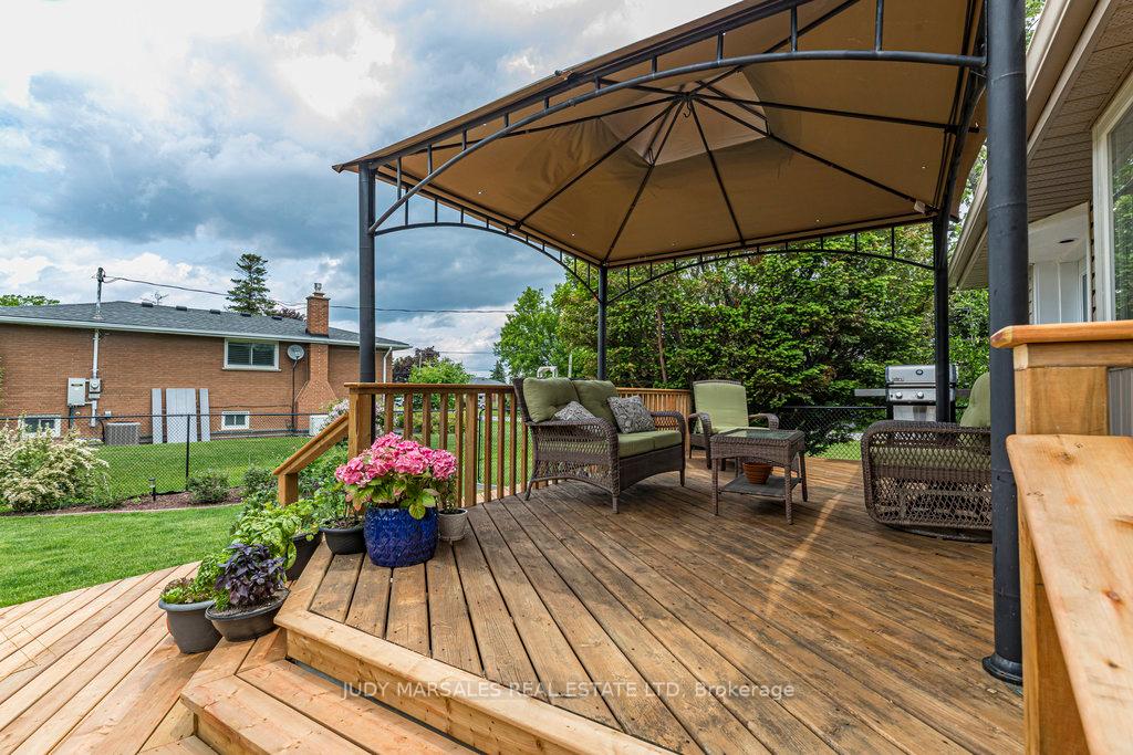 Photo 25 of 3 Romar Drive, Hamilton, Rural Flamborough — HOMEH