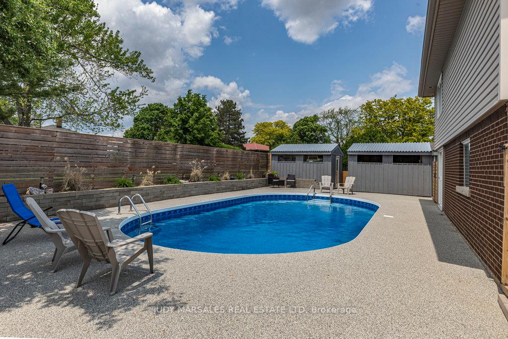 Photo 34 of 3 Romar Drive, Hamilton, Rural Flamborough — HOMEH