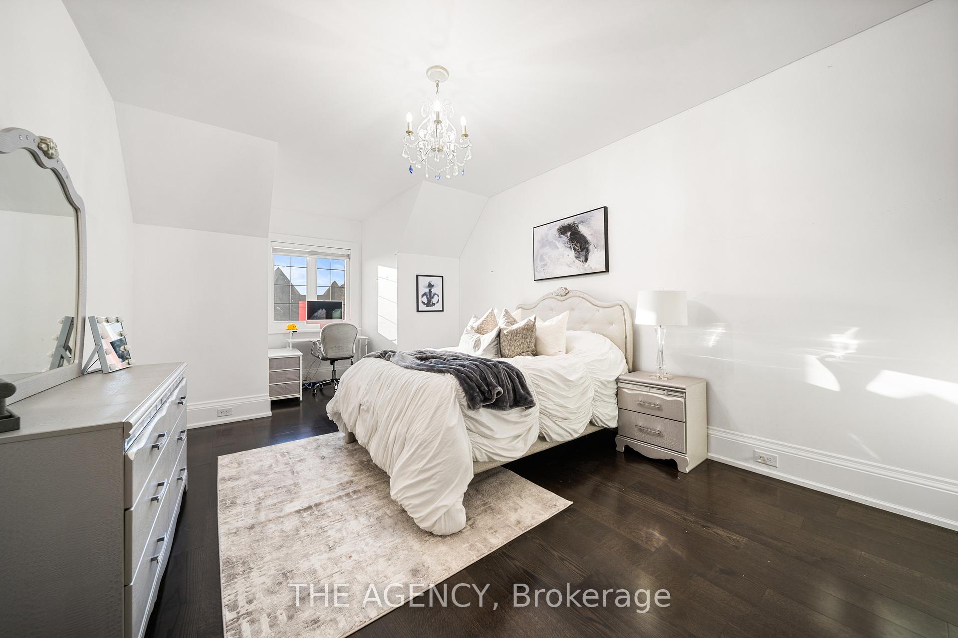 Photo 20 of 36 Chuck Ormsby Crescent, King, King City — HOMEH