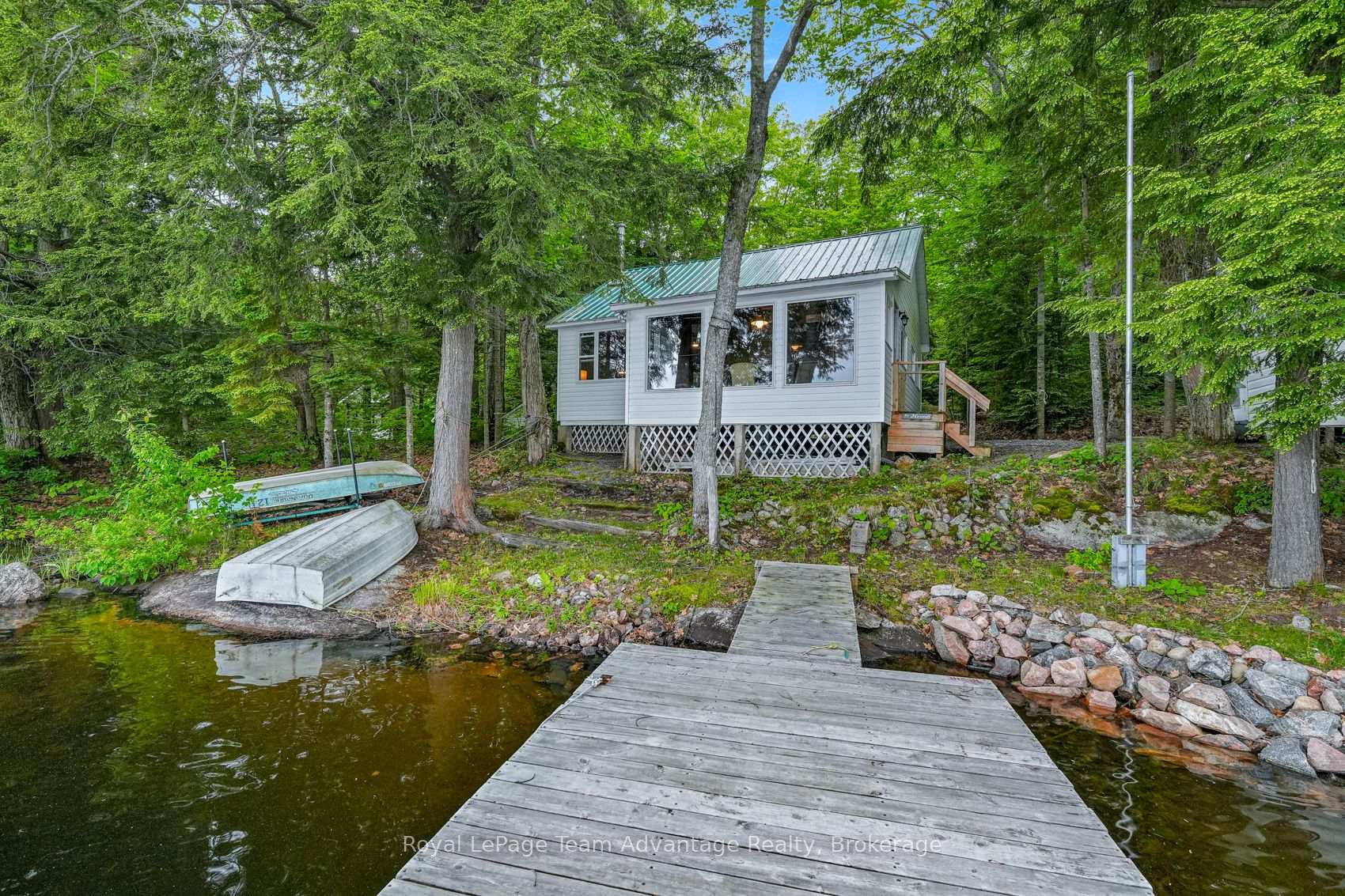 Photo 9 of 8 Waterside Drive, Seguin — HOMEH