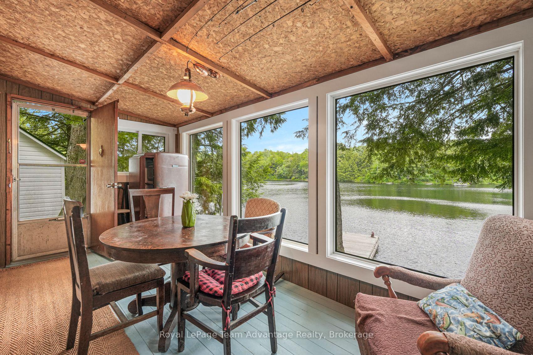 Photo 15 of 8 Waterside Drive, Seguin — HOMEH