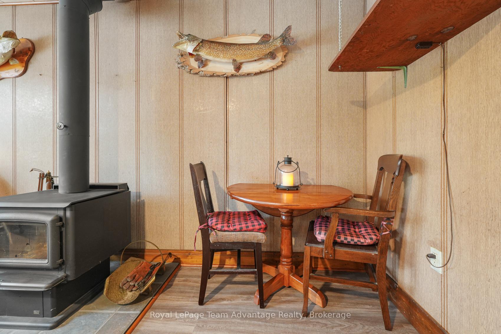 Photo 10 of 8 Waterside Drive, Seguin — HOMEH